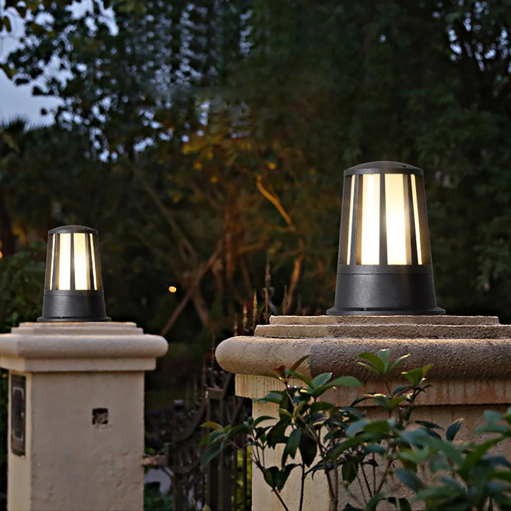 Hector LED Classic Landscape Outdoor Light - Image 8