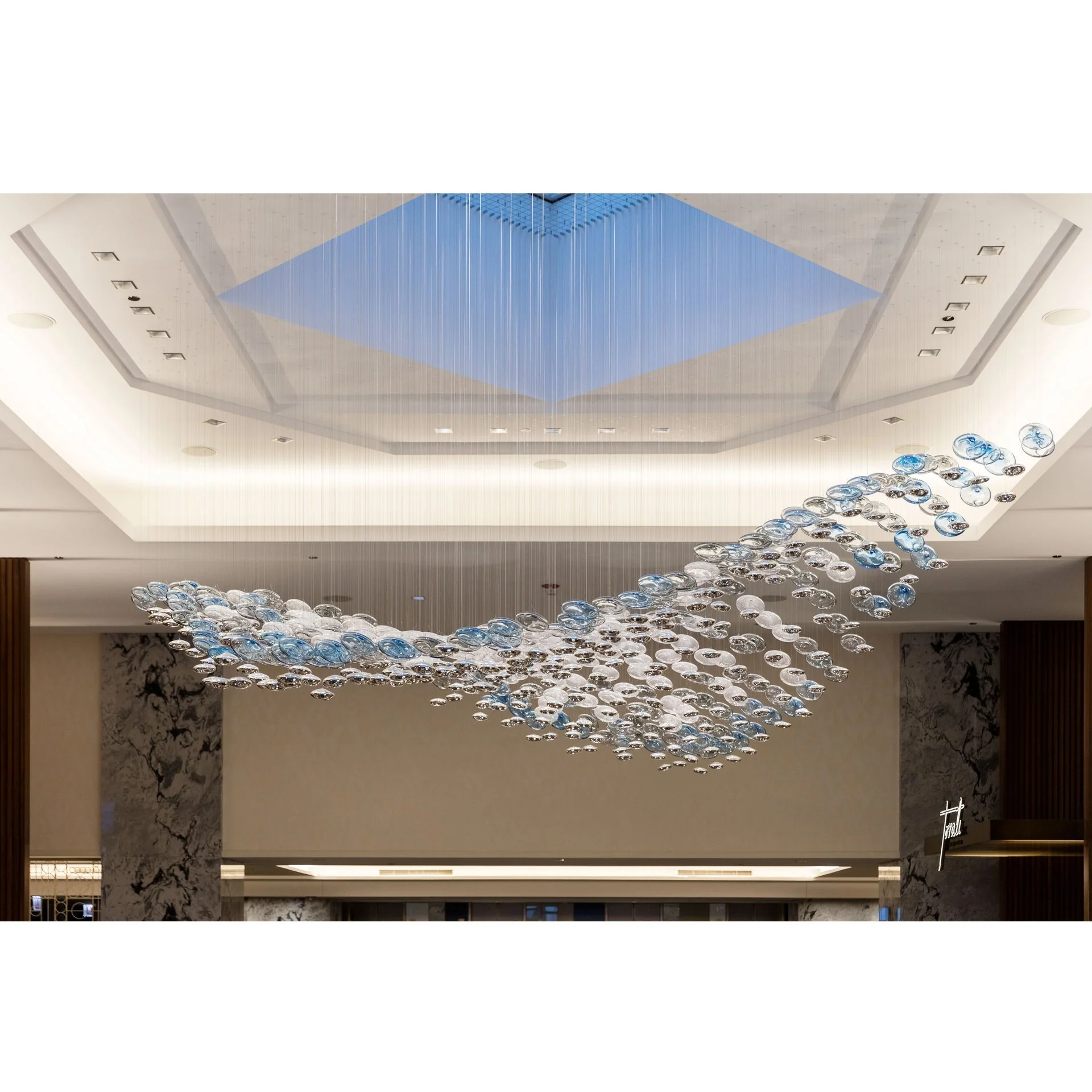 Ilvyniel Crystal Wave Chandelier - Image 6