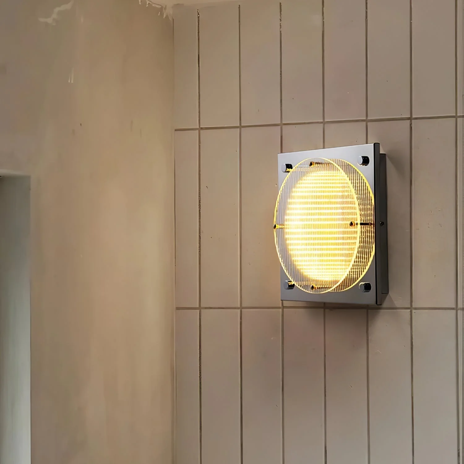 Isolora Nordic Art Shield Sconce Wall lamp - Image 3