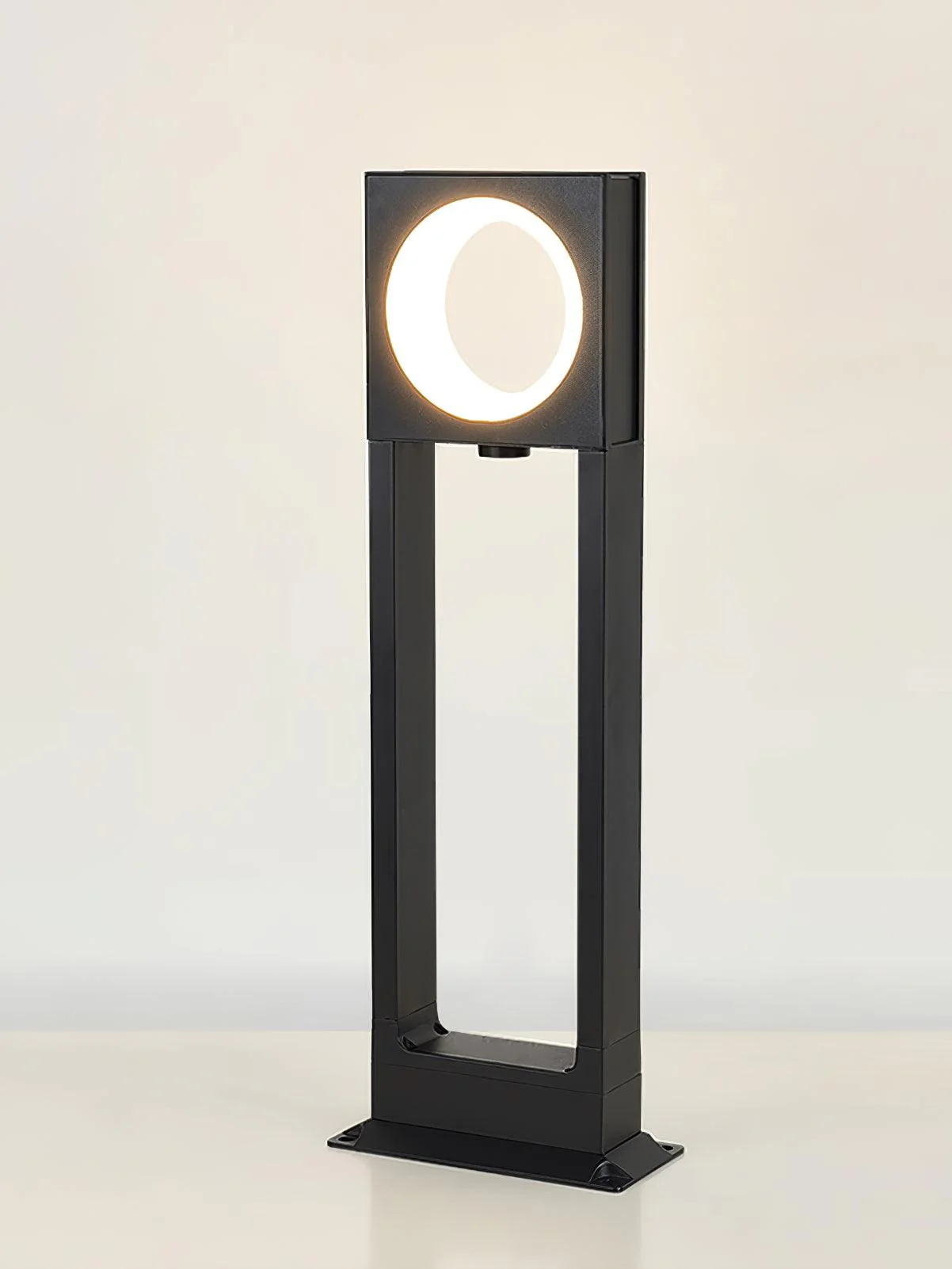 Jeremy Minimalist Outdoor Light - Image 16