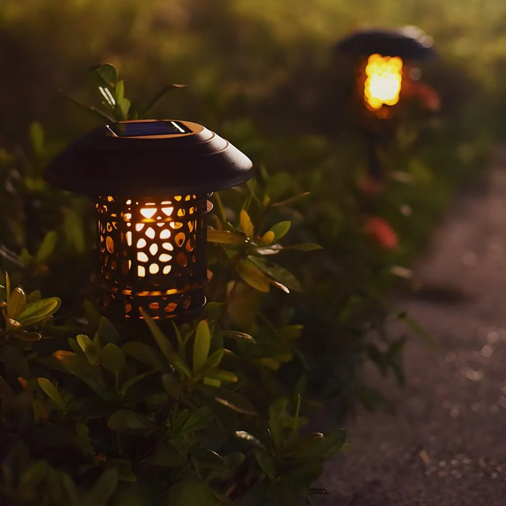 Kath Stylish Solar Stake Outdoor Pathway Light - Image 2