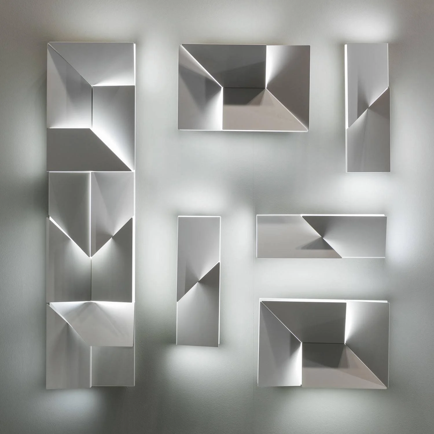 Kelsey Shadows Grand Sconce Wall Lamp - Image 135
