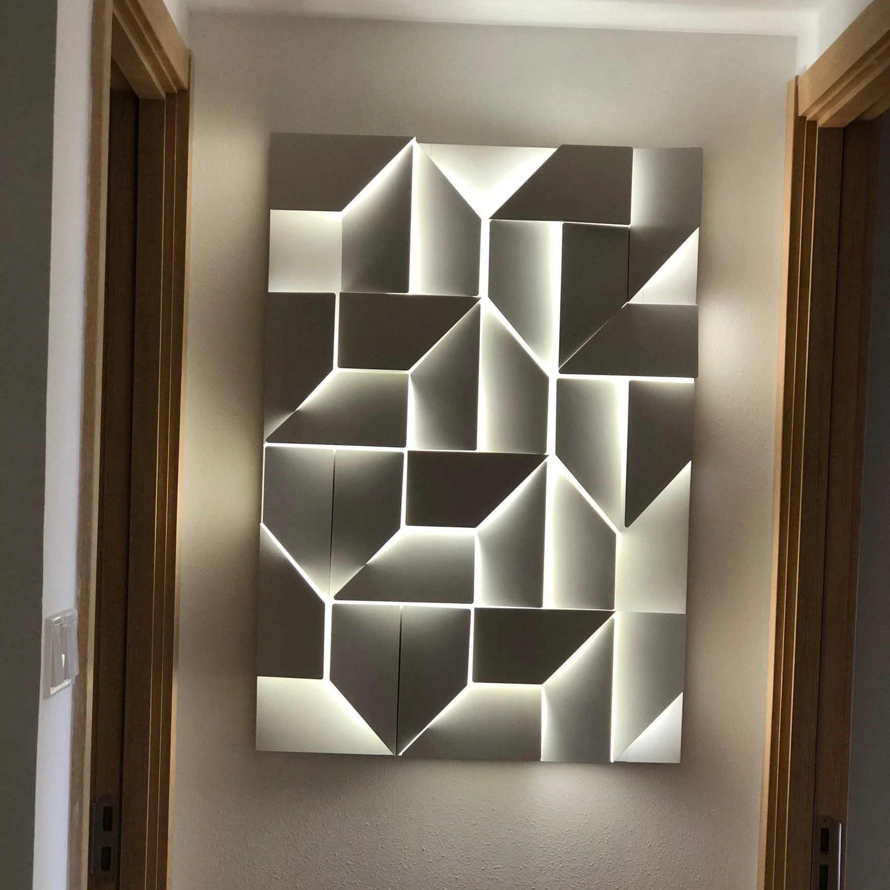 Kelsey Shadows Grand Sconce Wall Lamp - Image 154