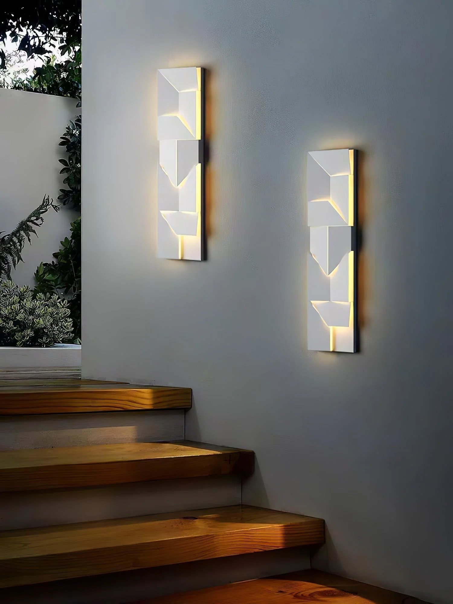 Kelsey Shadows Grand Sconce Wall Lamp - Image 2