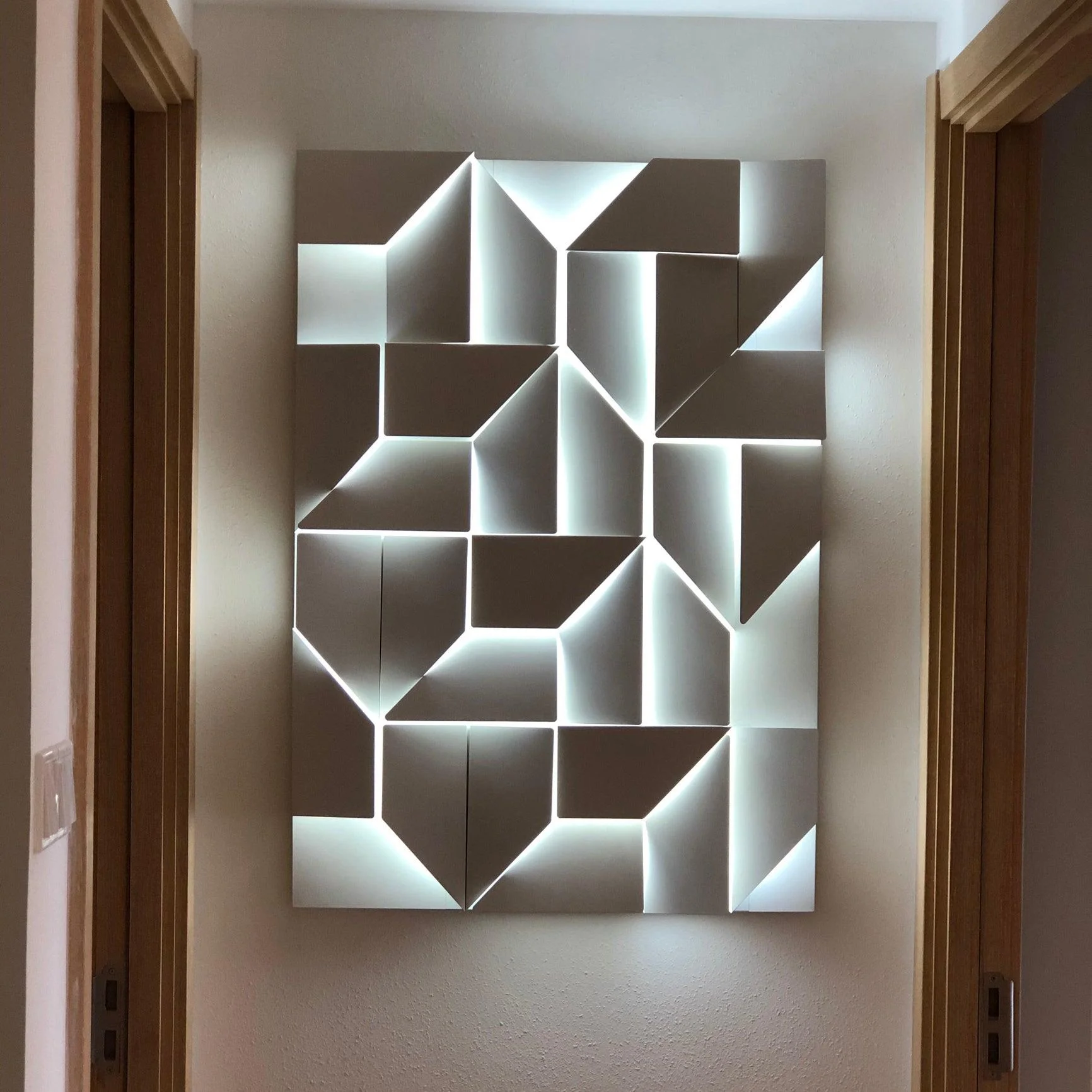 Kelsey Shadows Grand Sconce Wall Lamp - Image 21
