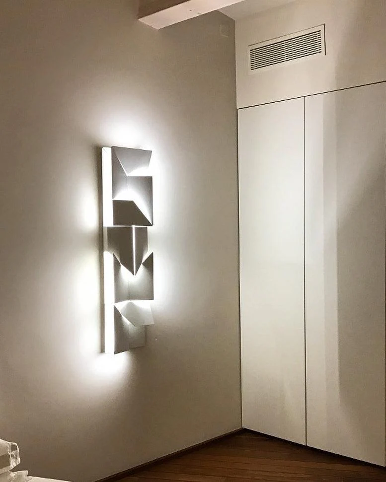 Kelsey Shadows Grand Sconce Wall Lamp - Image 23