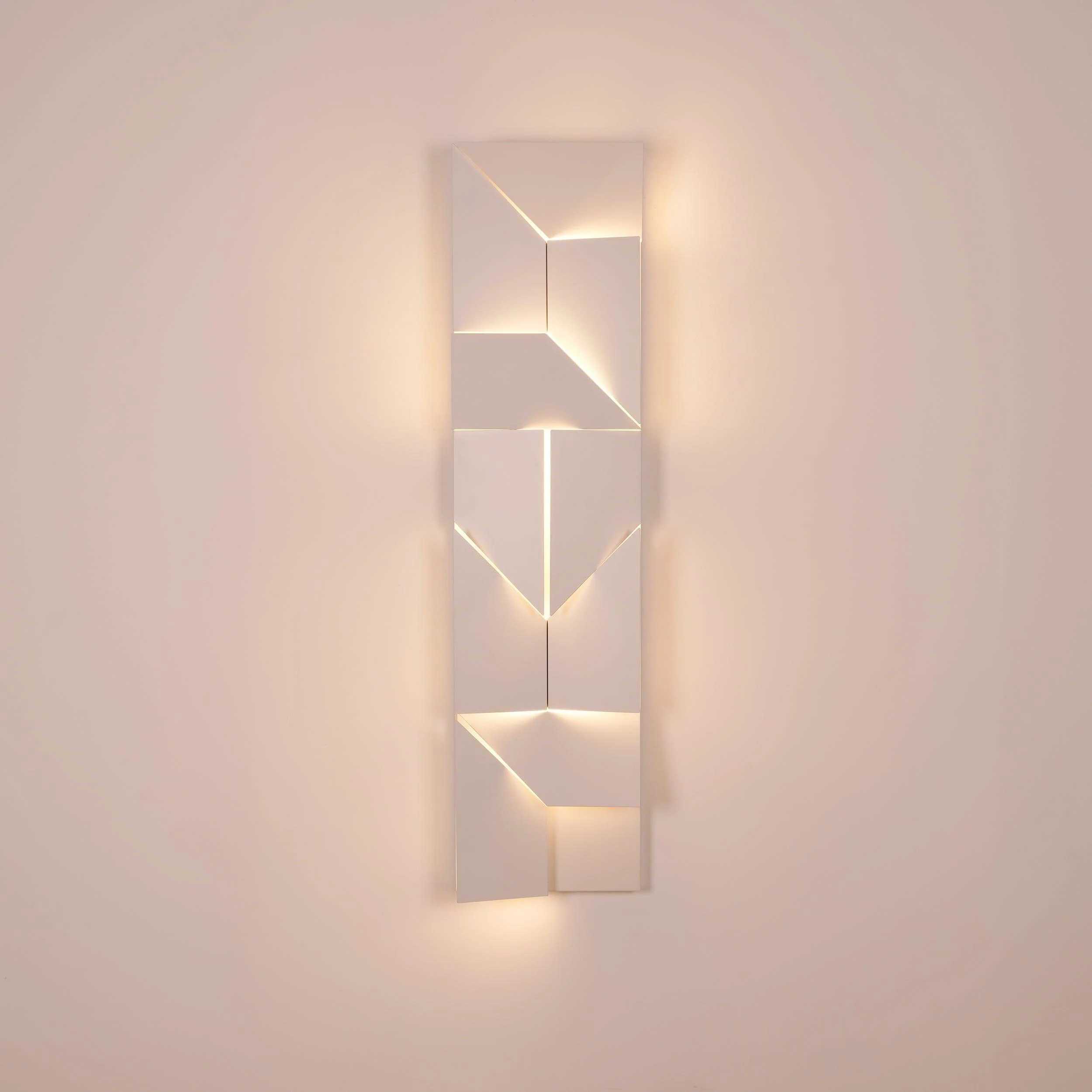 Kelsey Shadows Grand Sconce Wall Lamp - Image 31