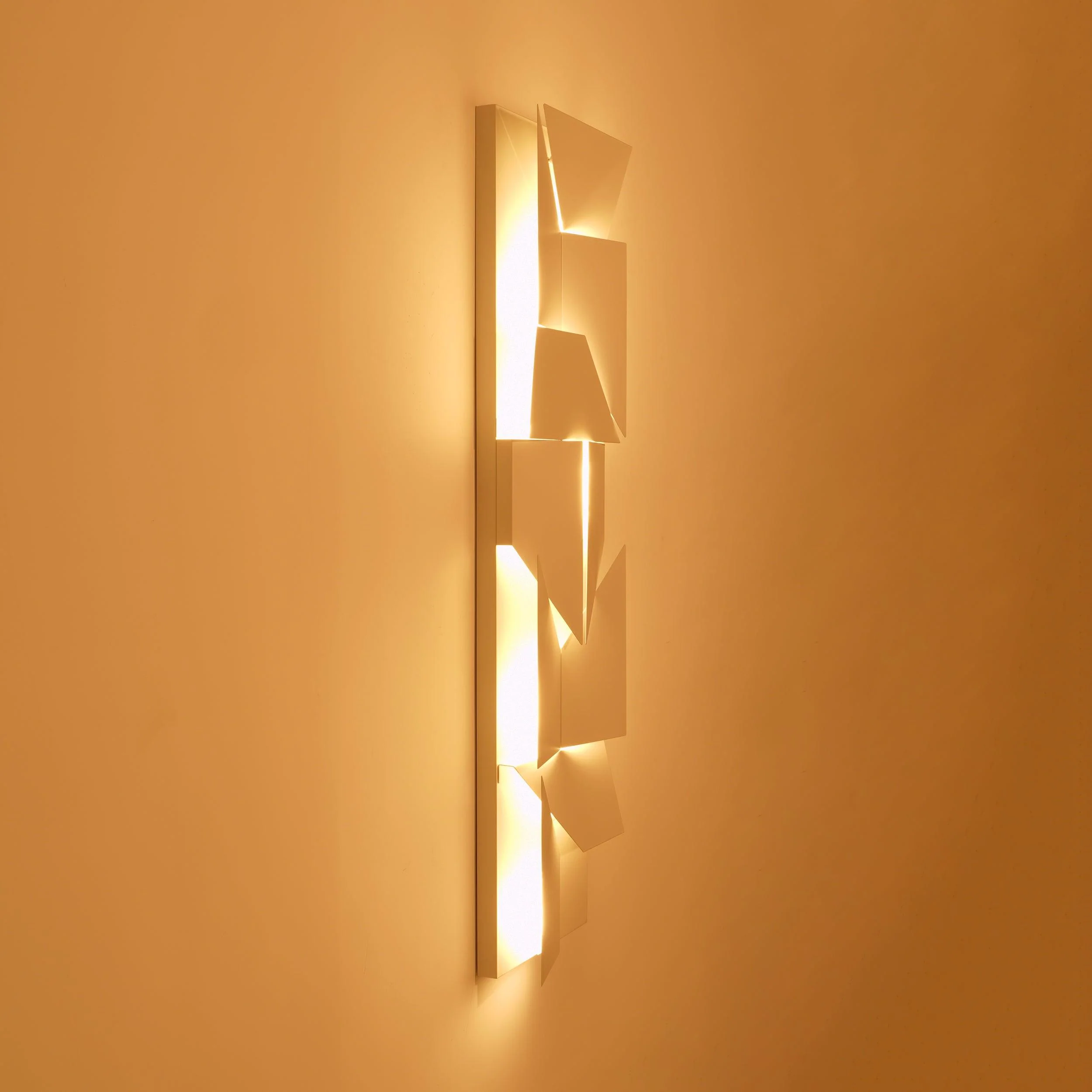 Kelsey Shadows Grand Sconce Wall Lamp - Image 34