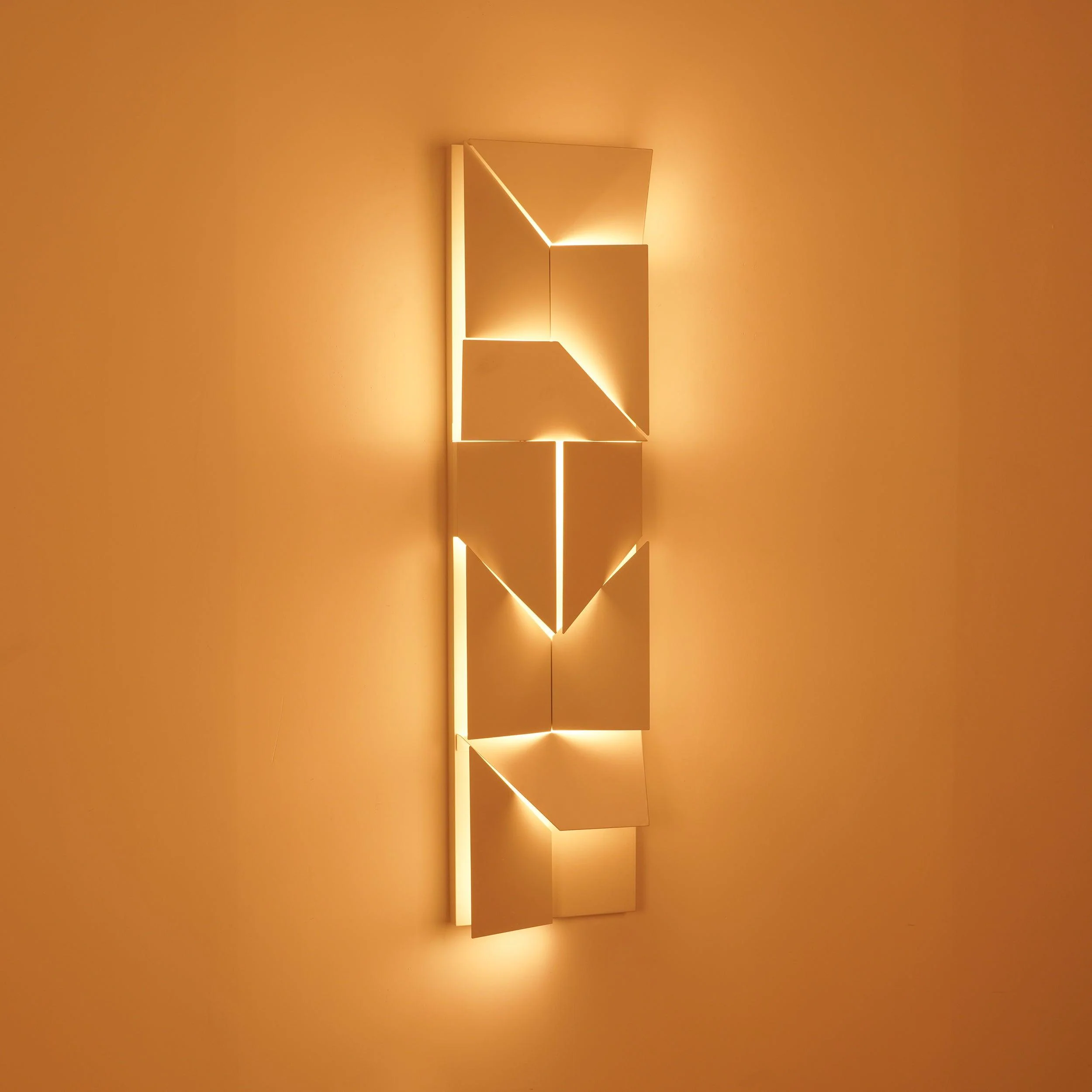 Kelsey Shadows Grand Sconce Wall Lamp - Image 36