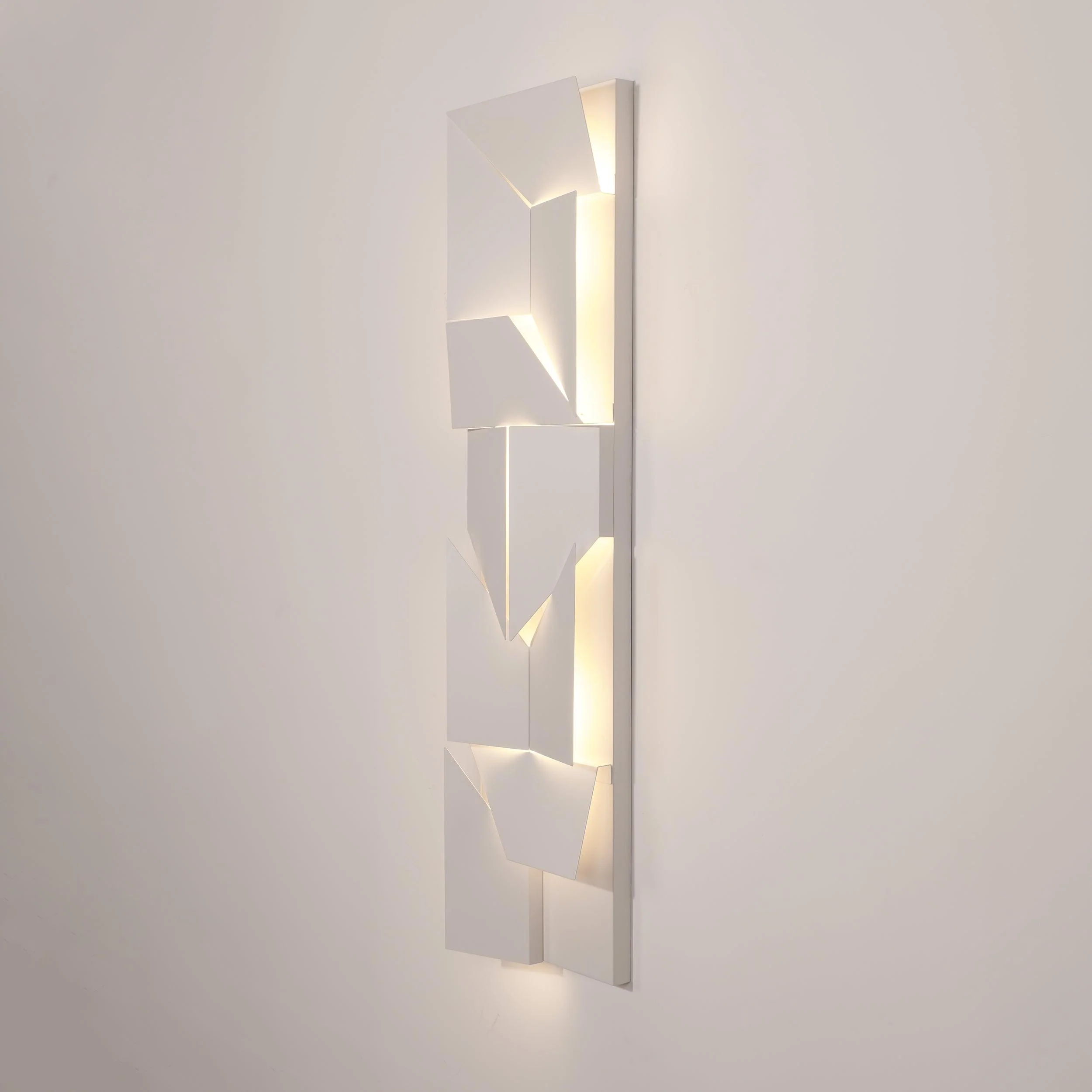 Kelsey Shadows Grand Sconce Wall Lamp - Image 38