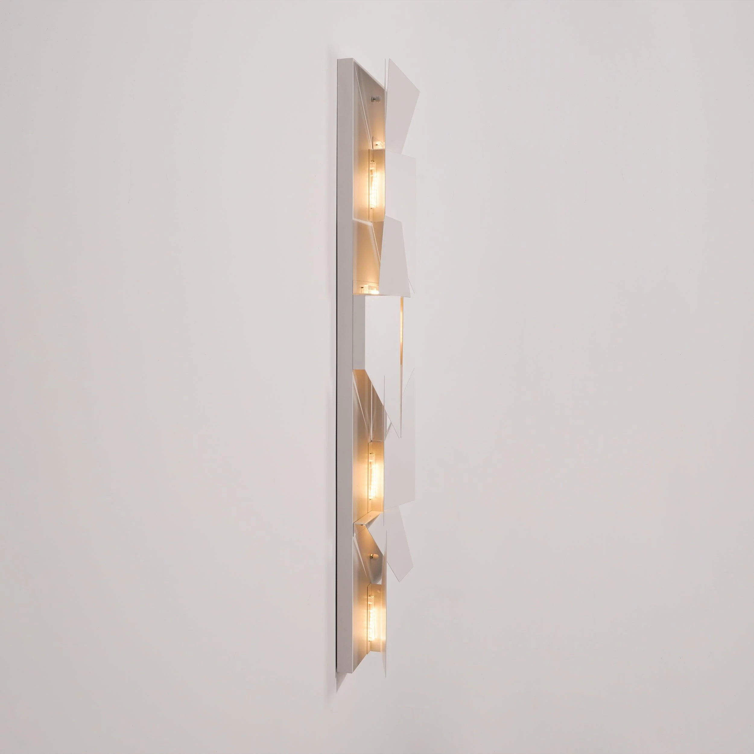 Kelsey Shadows Grand Sconce Wall Lamp - Image 39