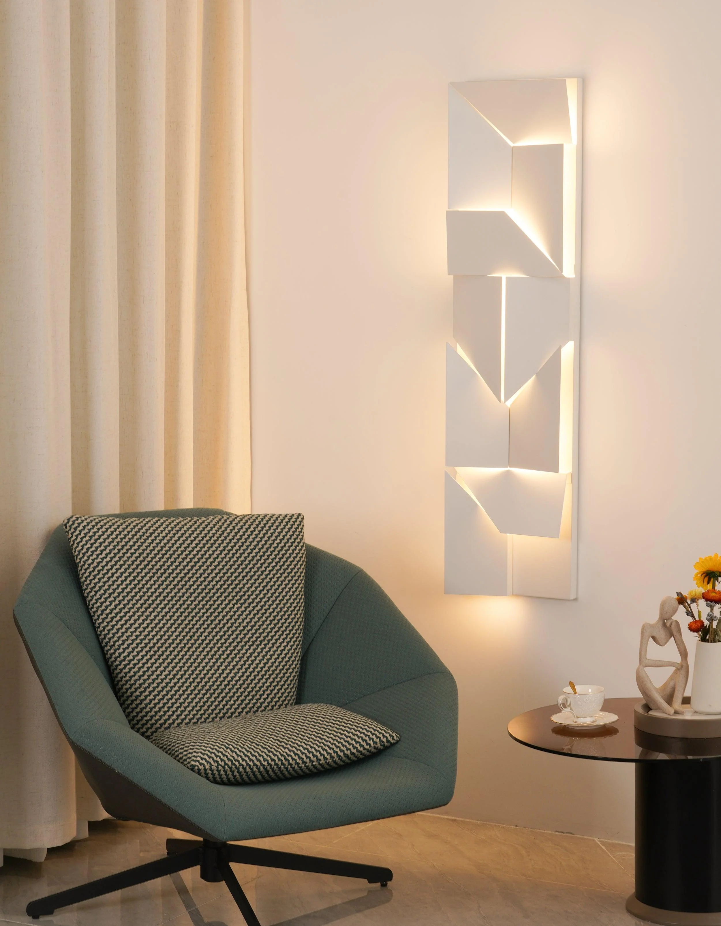 Kelsey Shadows Grand Sconce Wall Lamp - Image 40