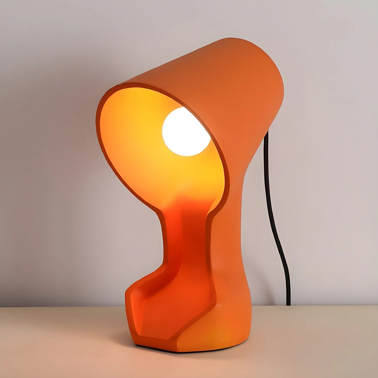 Kriller Modern Resin Table Lamp - Image 17