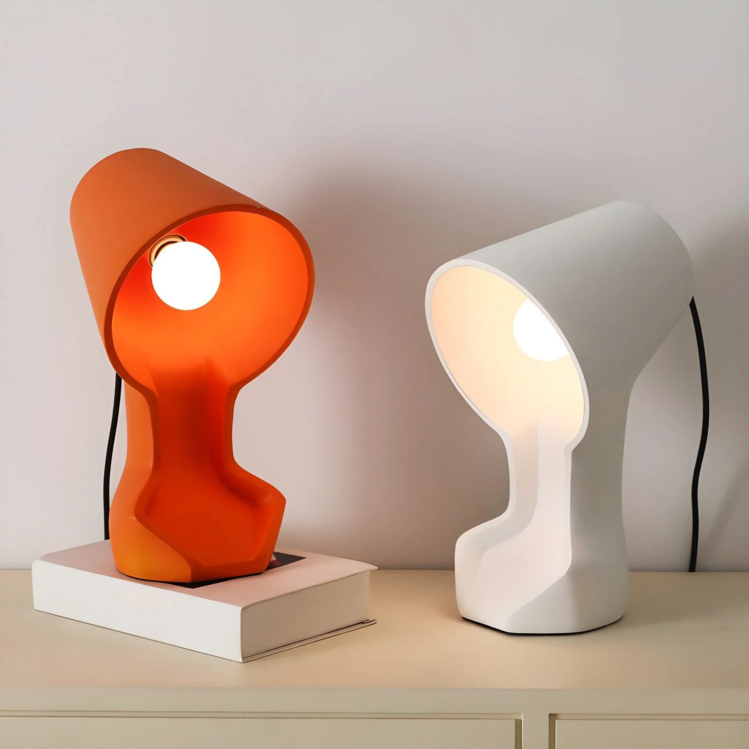 Kriller Modern Resin Table Lamp - Image 2