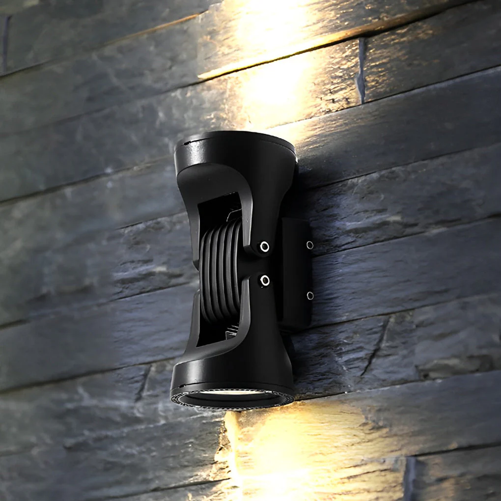 Kylan Rotating Heads LED Outdoor Wall Light - Image 4