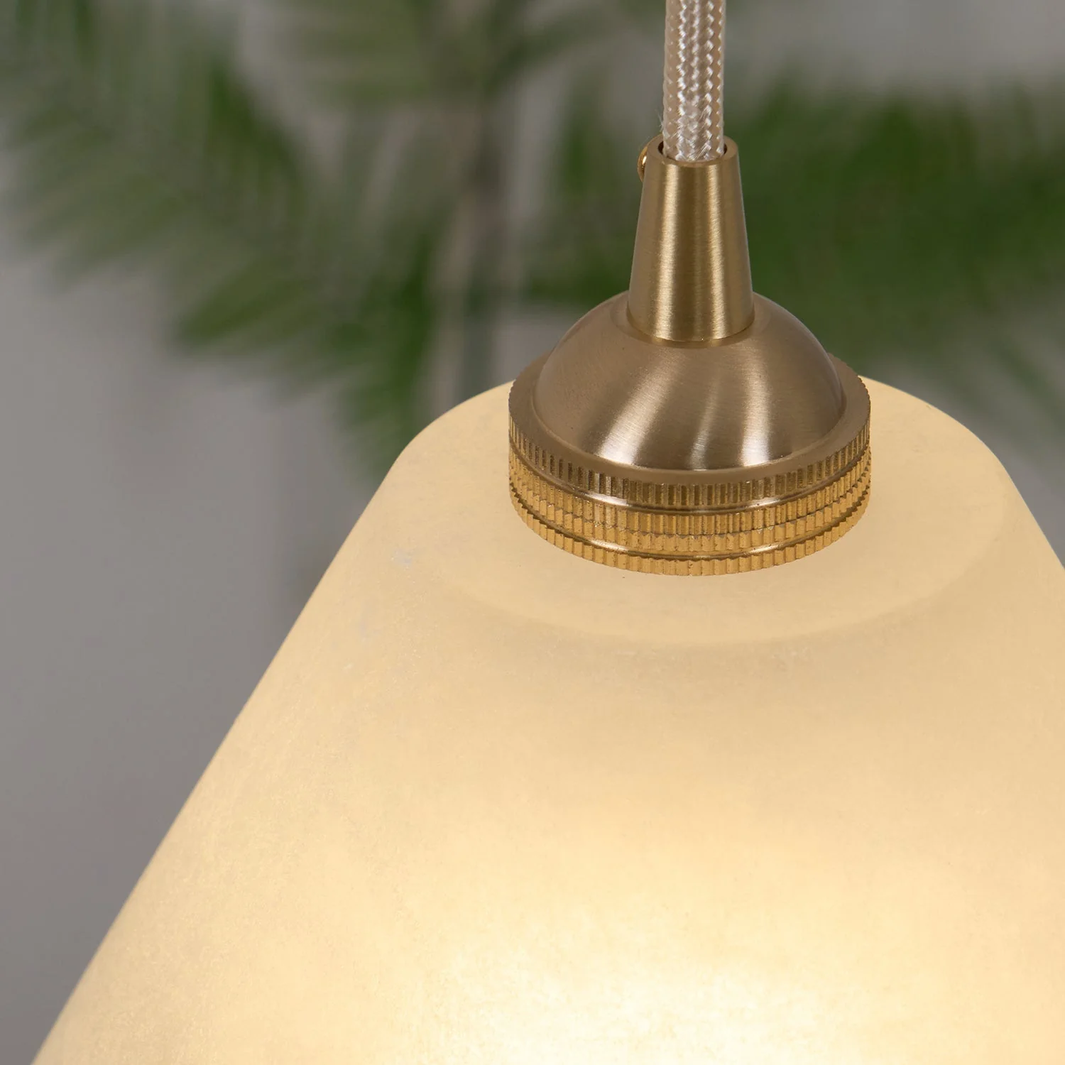 Liora Minimalist Alabaster Pendant Light - Image 7