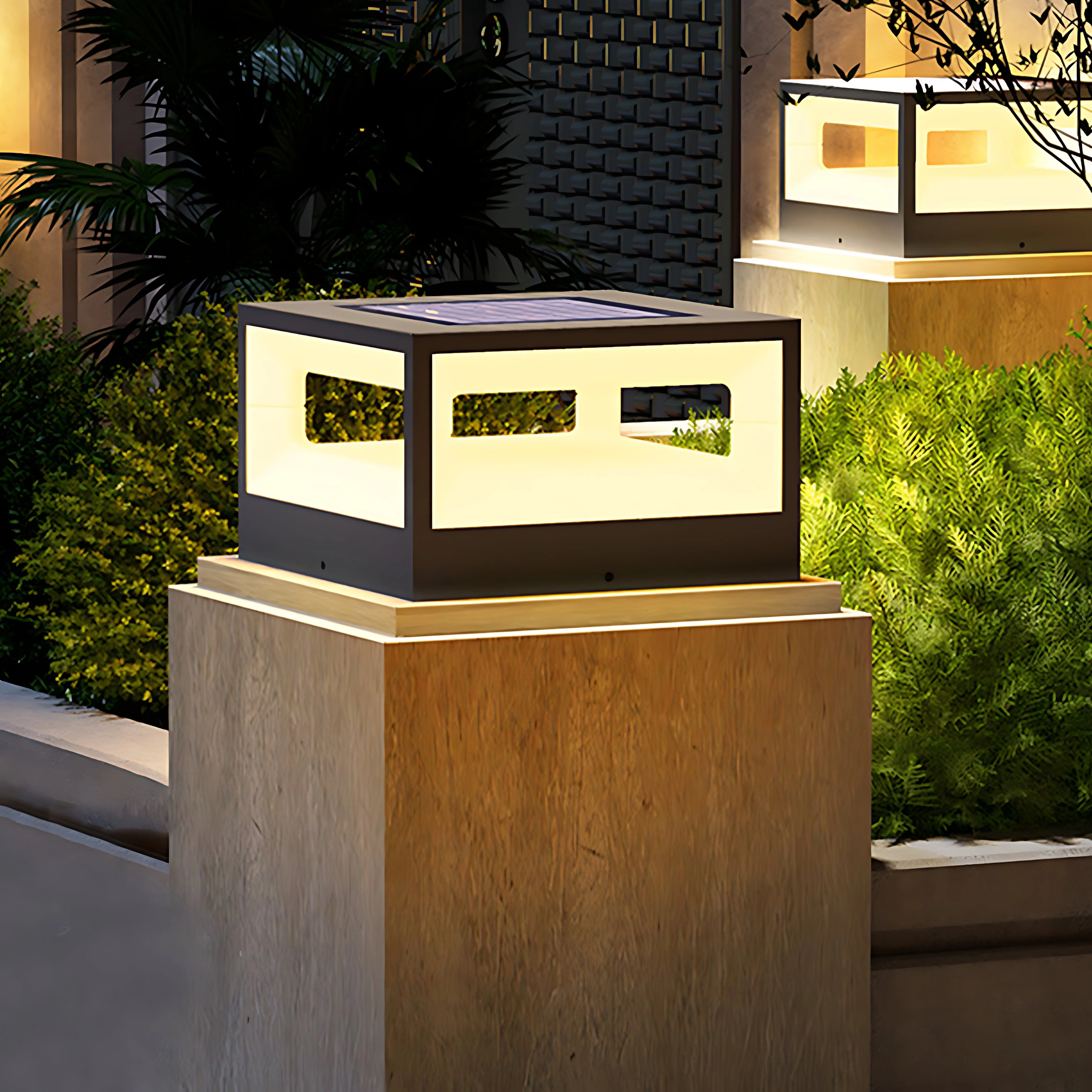 Lolass Hollow Square Stell Outdoor Pillar Light