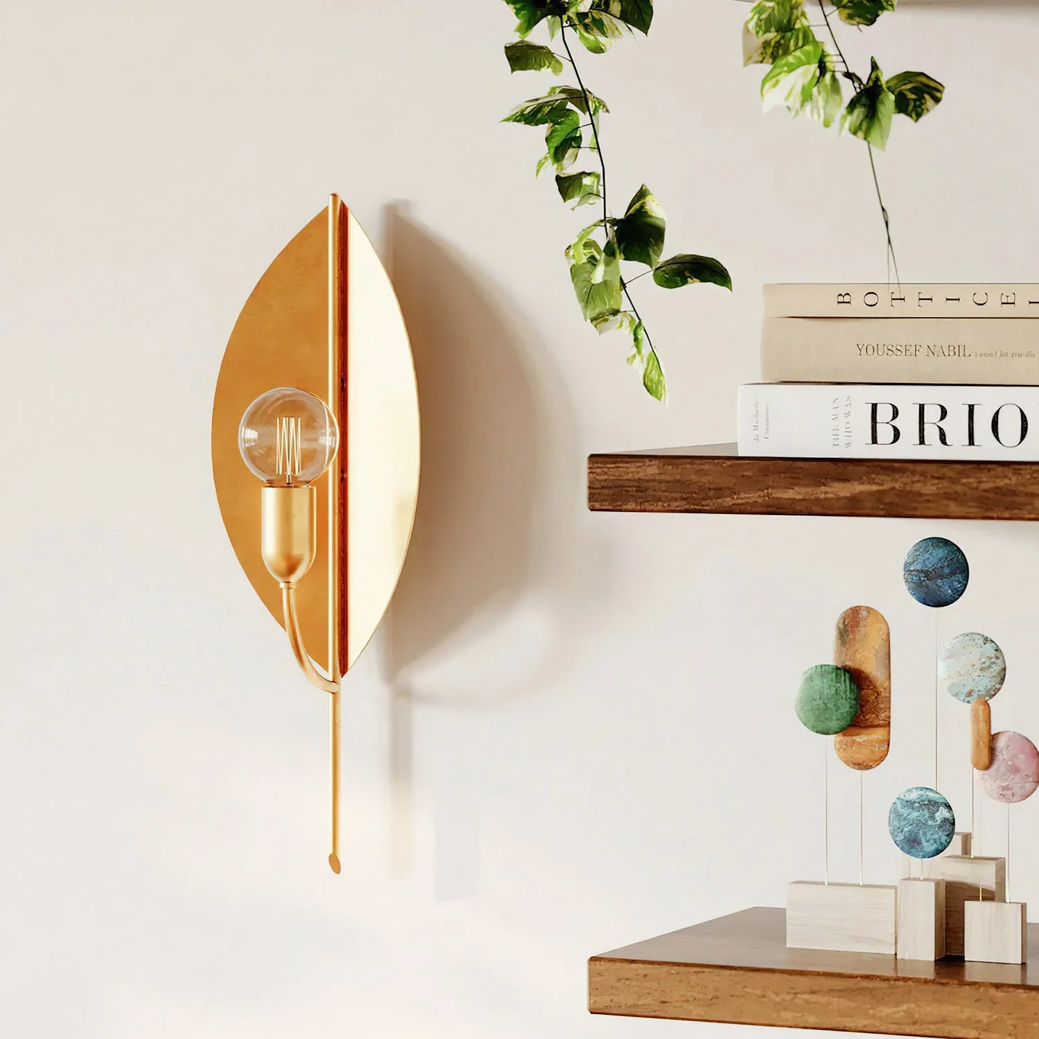 Lorelei Contemporary Brass Wall Light - Image 2