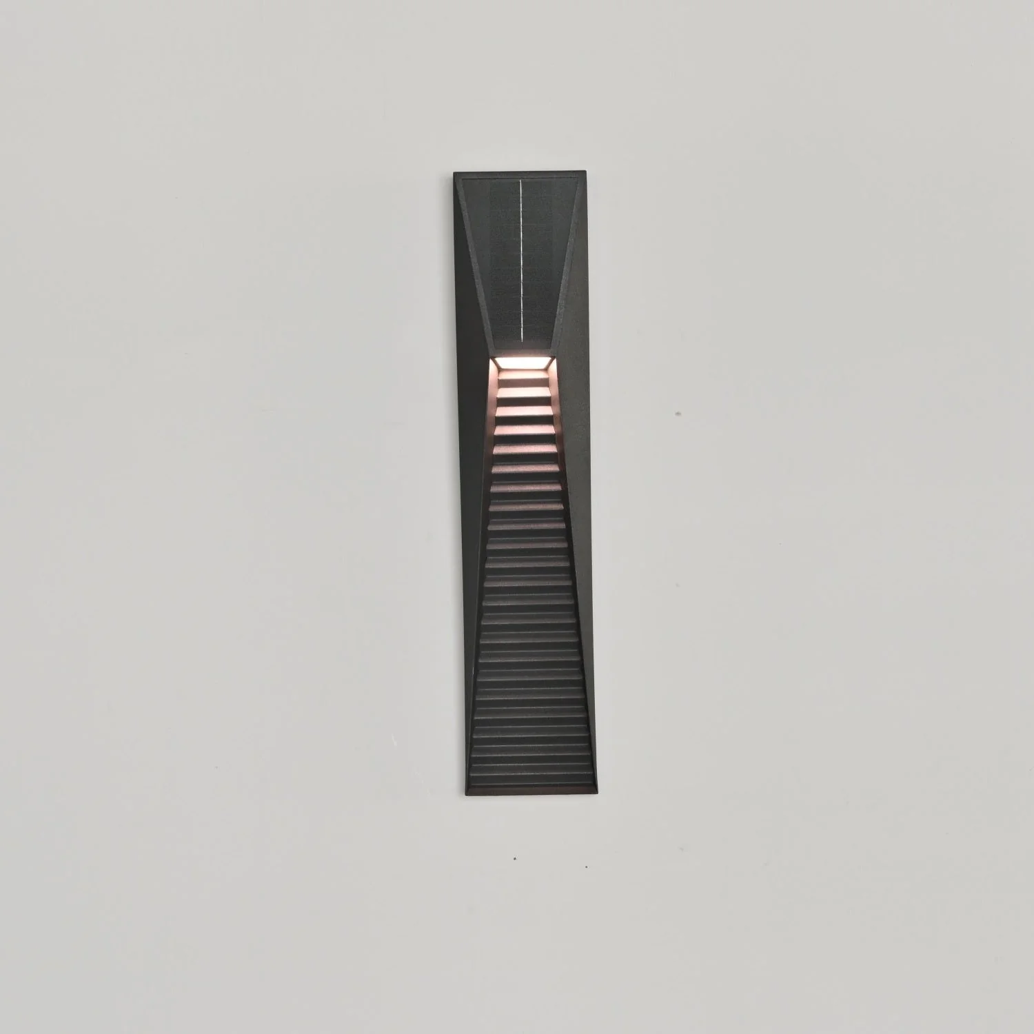 Luca Minimalist Outdoor Light - Image 8