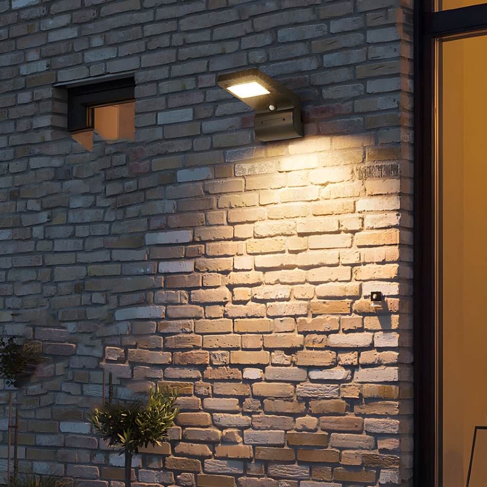 Luciay Classic LED Solar PC Lens Outdoor Wall Lights - Image 2
