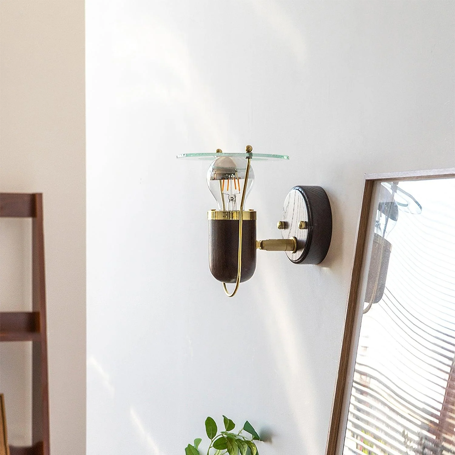 Lumace Wood Retro Wall Light - Image 4