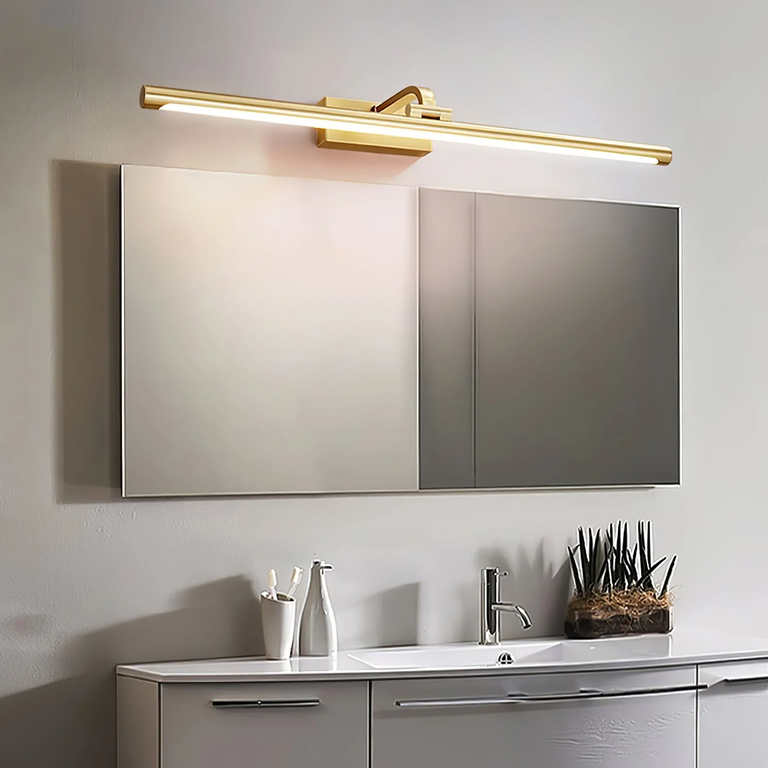 Lumare Brass Minimalist Wall Lamp - Image 7