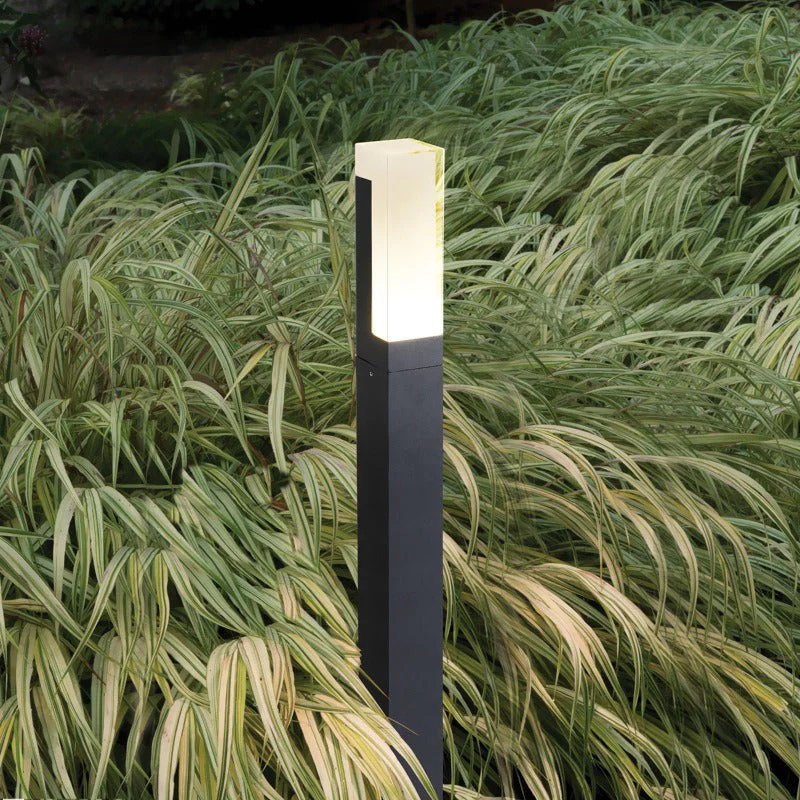 Lumen Modern Landscape Light - Image 3