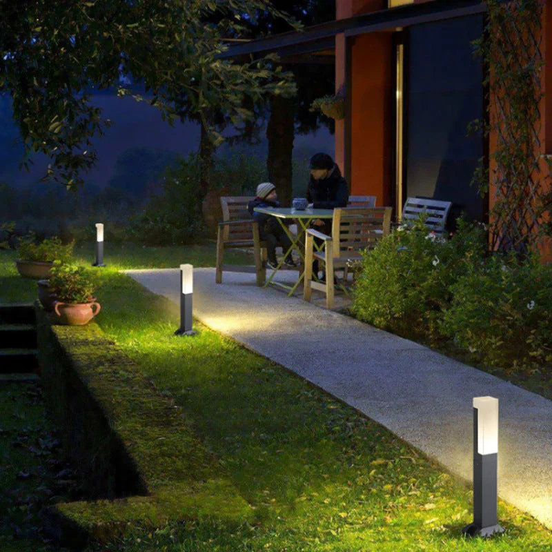 Lumen Modern Landscape Light - Image 6
