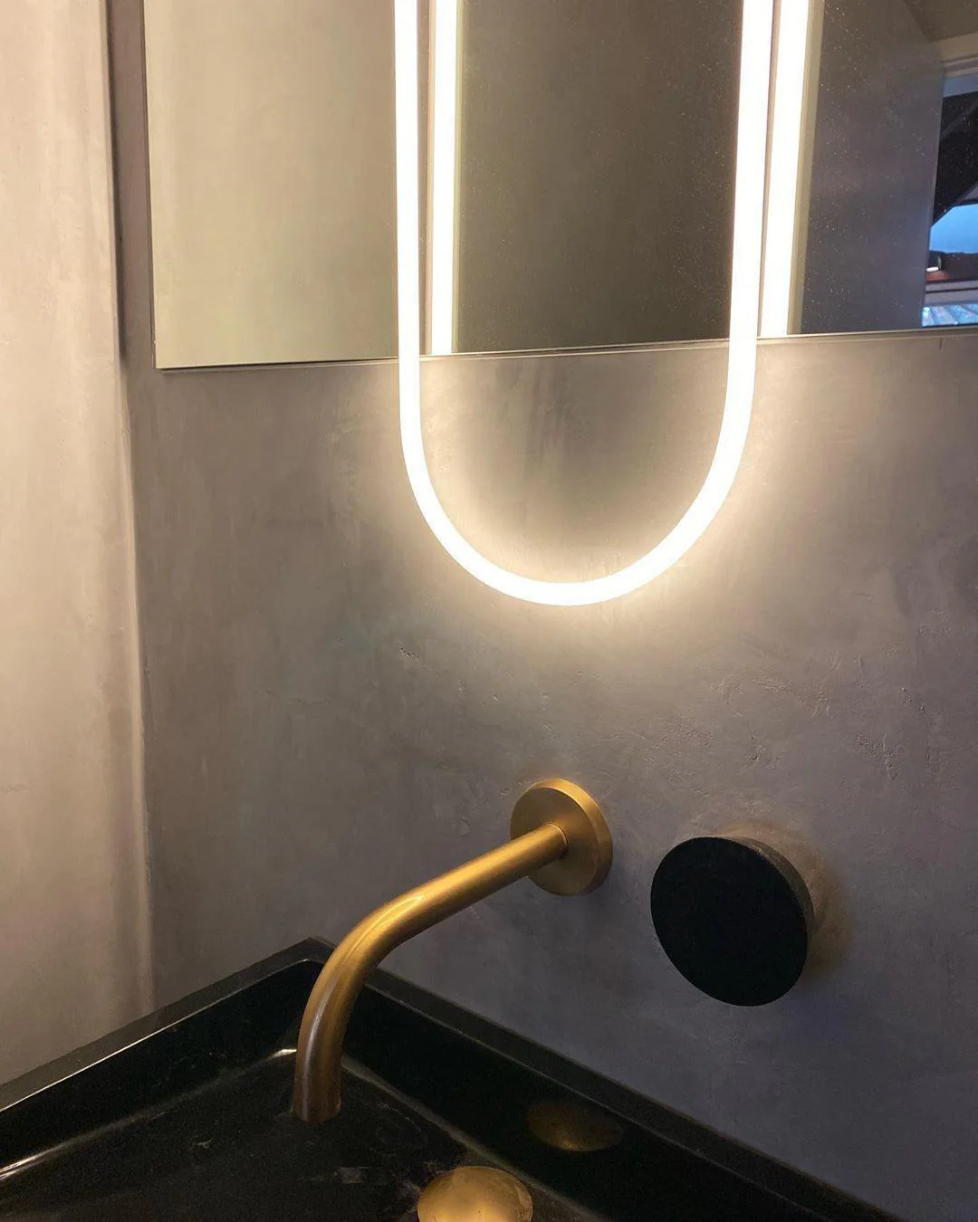 Lumicen Minimalist Wall Lamp - Image 6