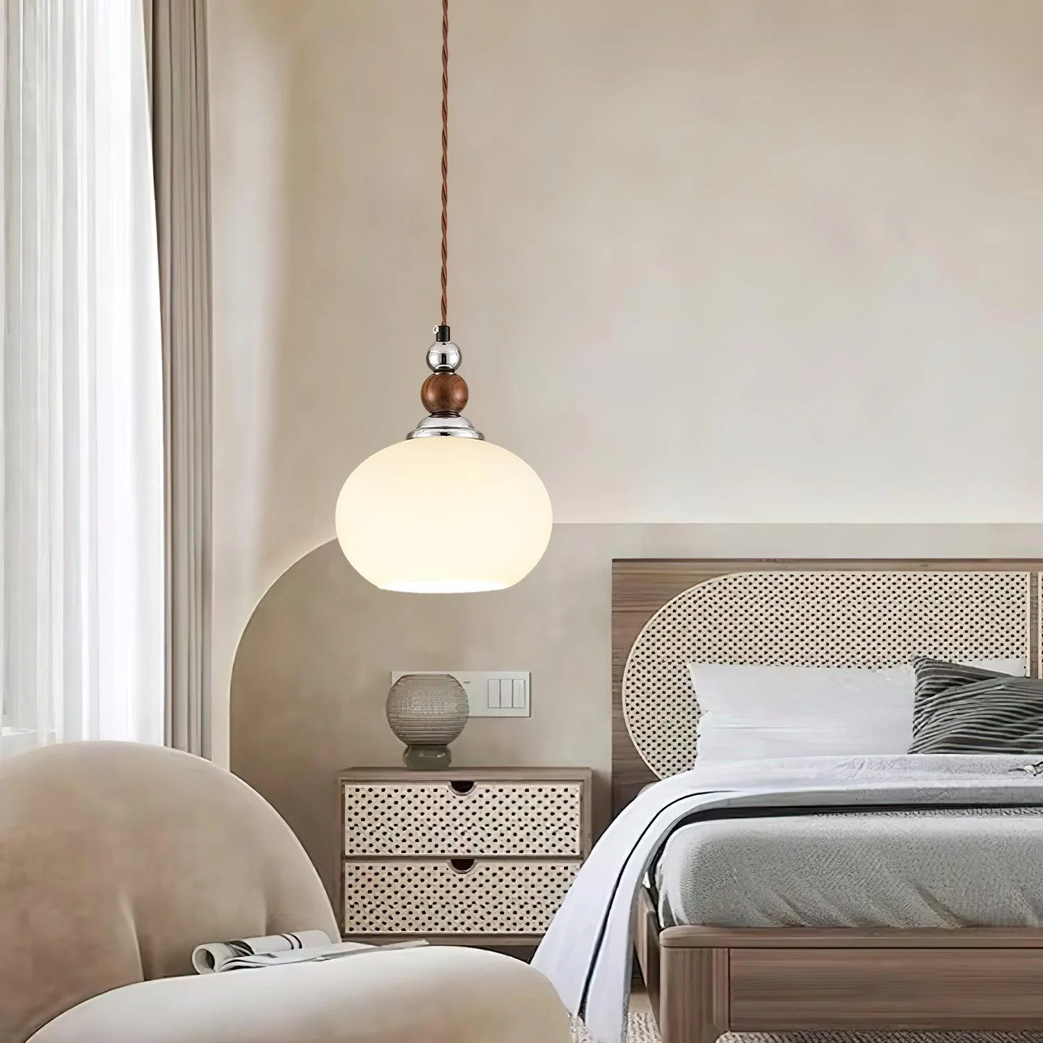 Luna Modern Glass Pendant Lamp - Image 9