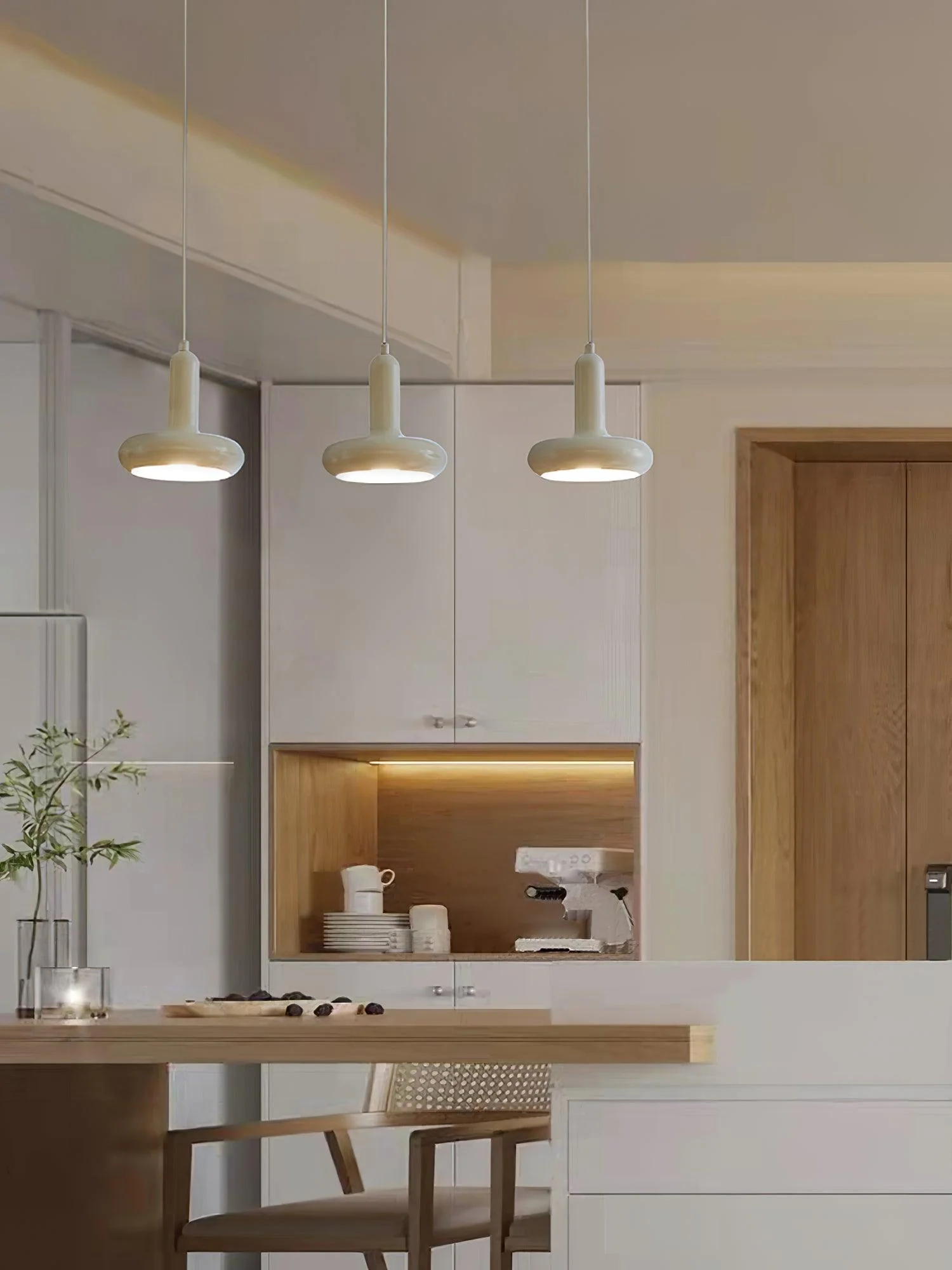 Lunaren Cozy Classic Pendant Light - Image 25