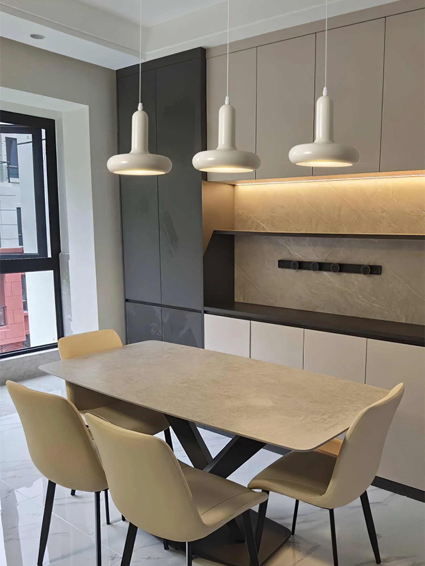 Lunaren Cozy Classic Pendant Light - Image 3