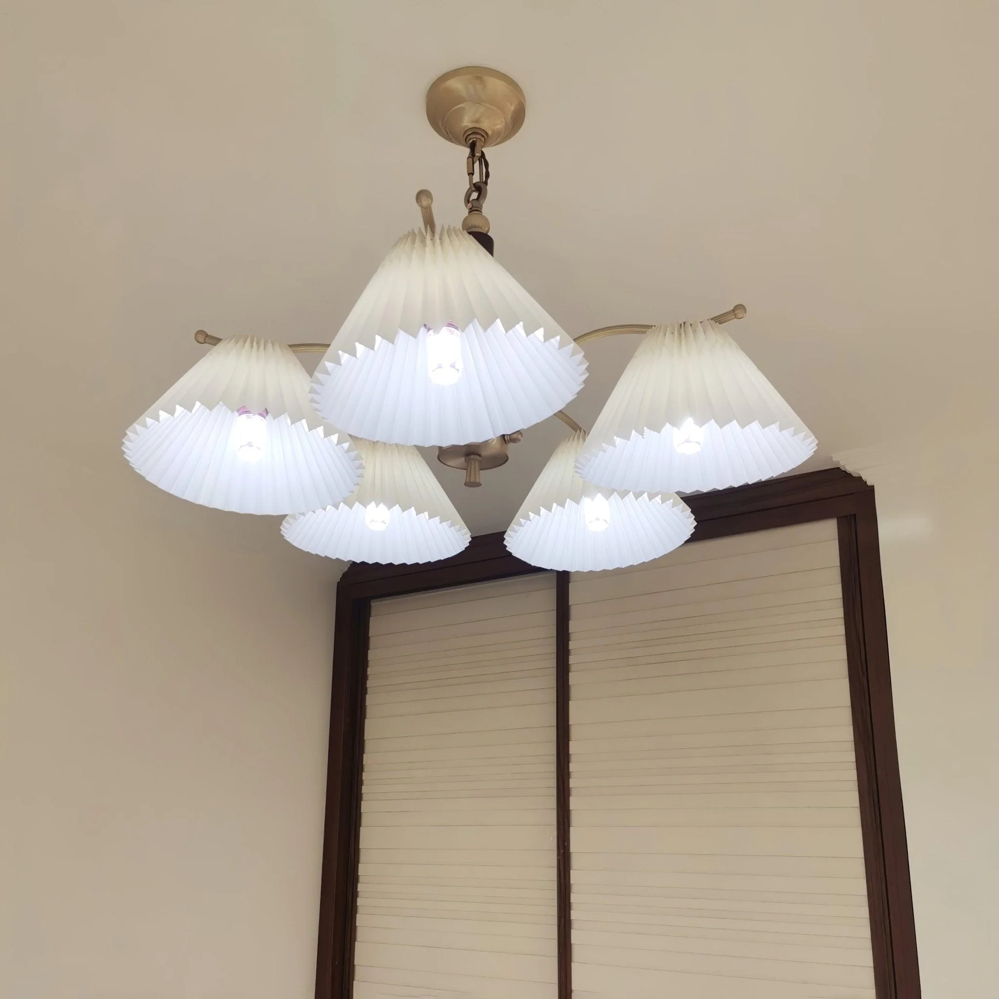 Lustra Chandelier Brass Pleated Shade Classic - Image 23