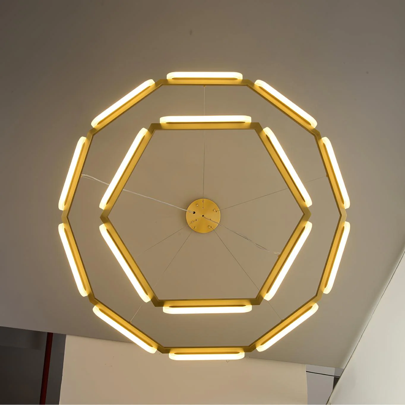Lustra Chandelier Geometric Brass Ring - Image 34
