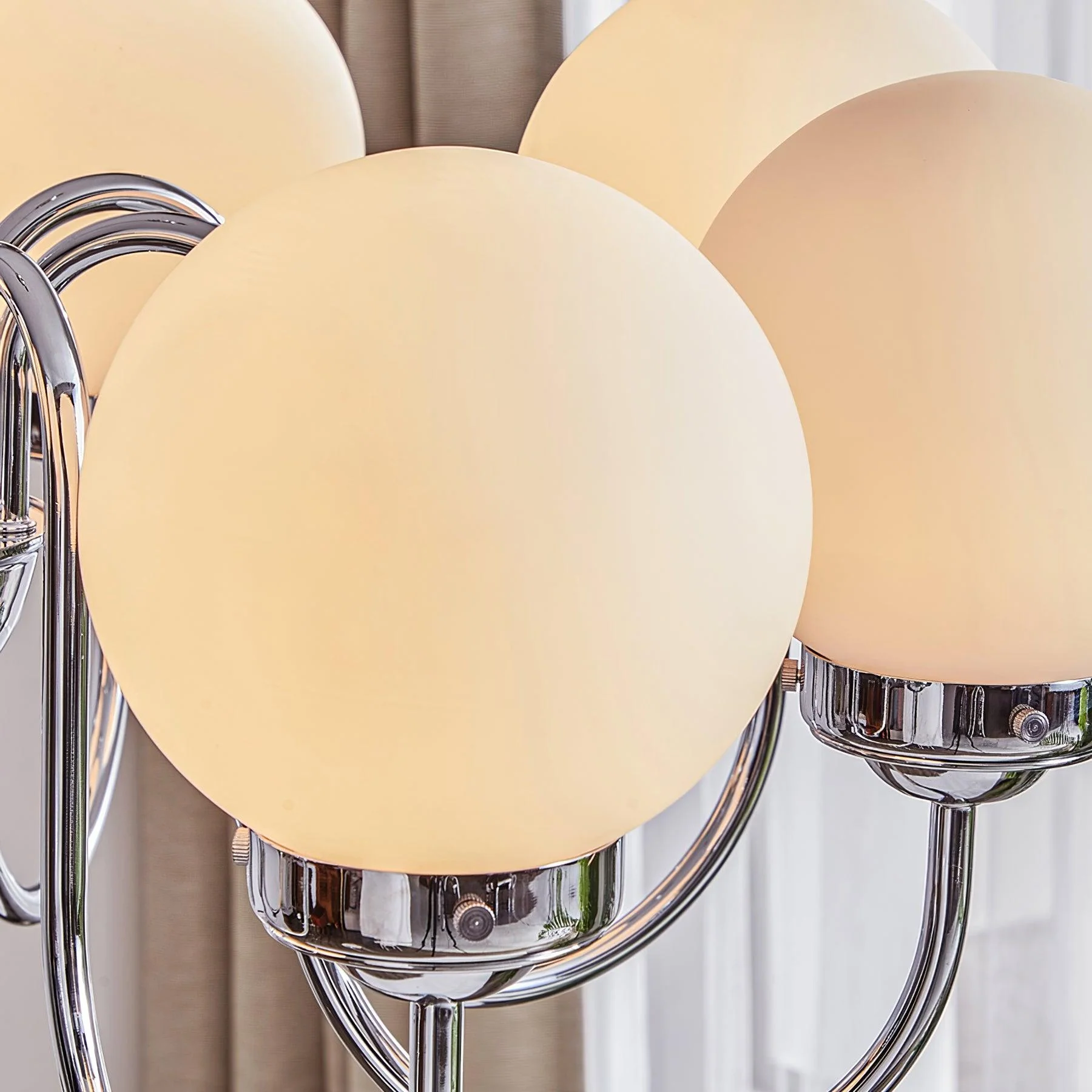 Lustra Chandelier Globe Chrome Curved Arm - Image 24