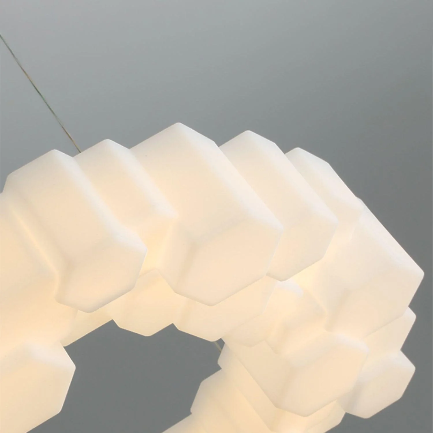 Lustra Chandelier Honeycomb Glossy White Polycarbonate - Image 5