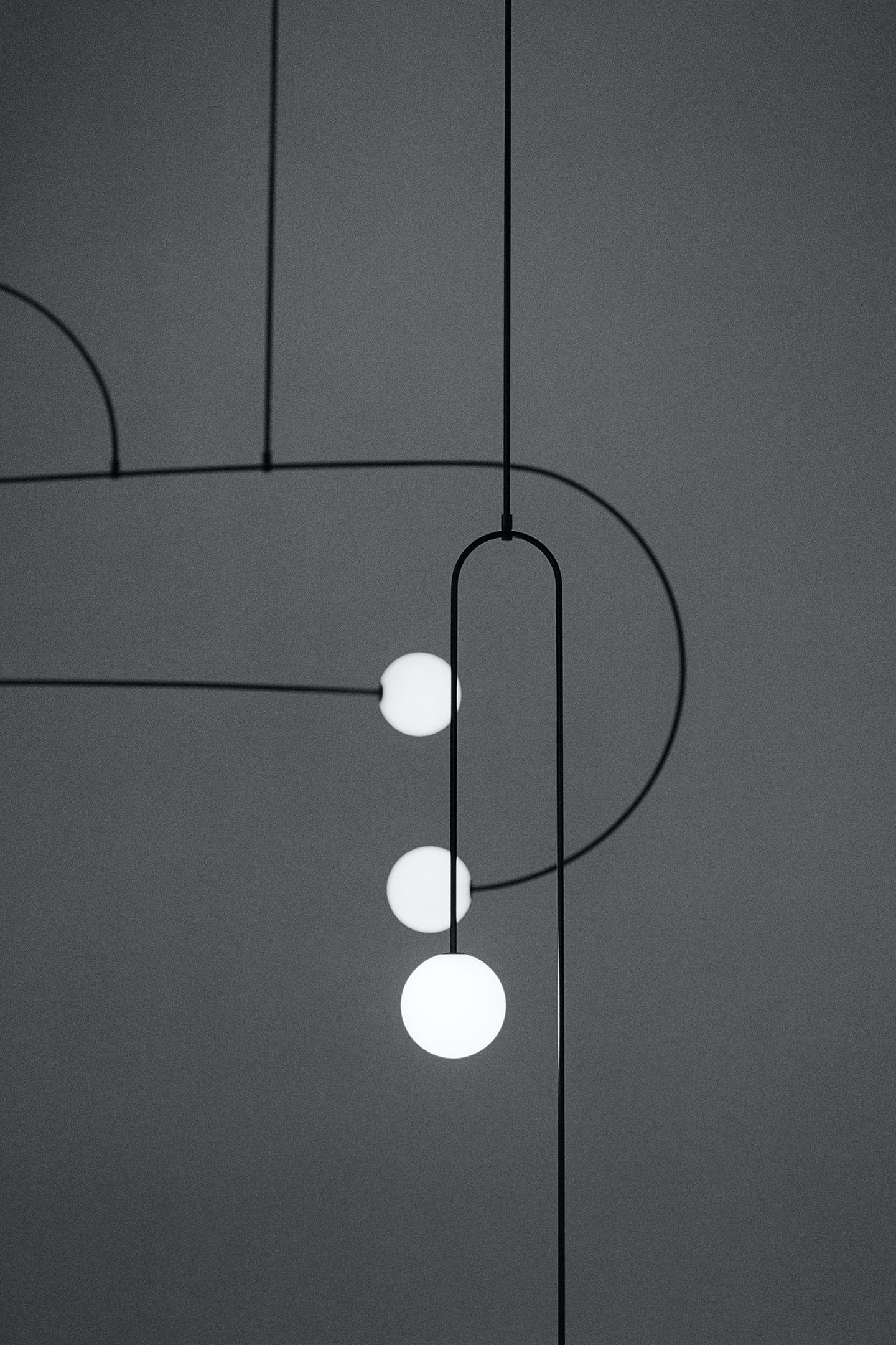 Lustra Chandelier Mobile Black Minimalist - Image 15
