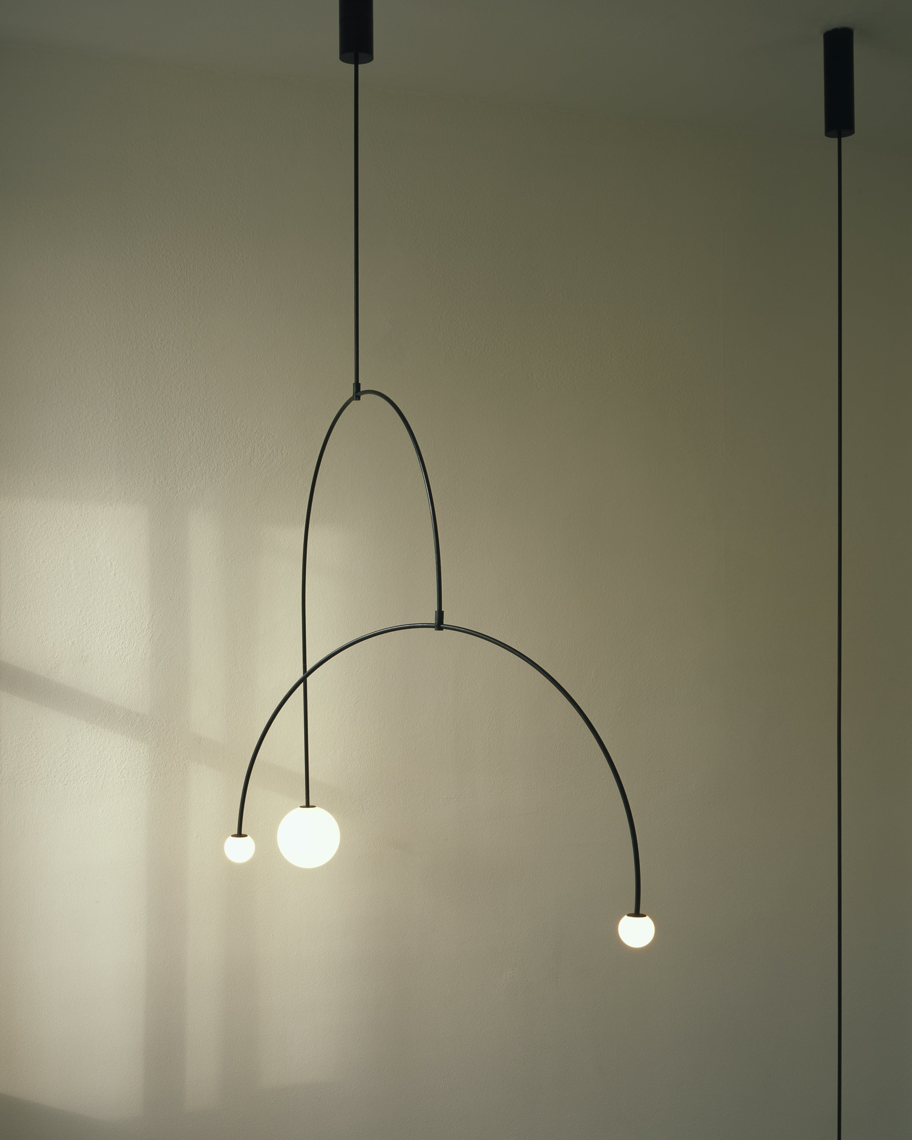 Lustra Chandelier Mobile Black Minimalist - Image 199