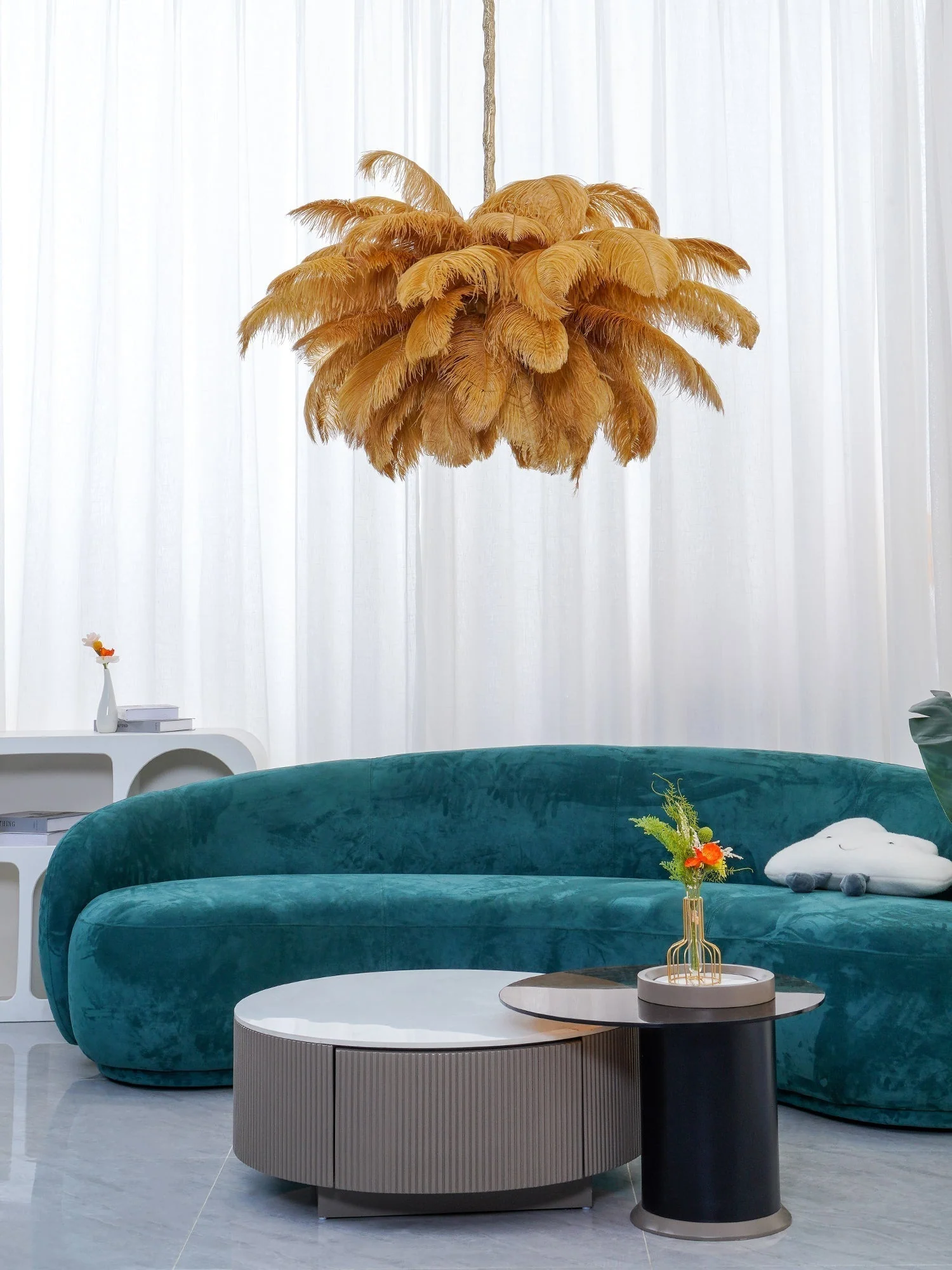Lustra Chandelier Ostrich Feather Large Brass Stem - Image 119