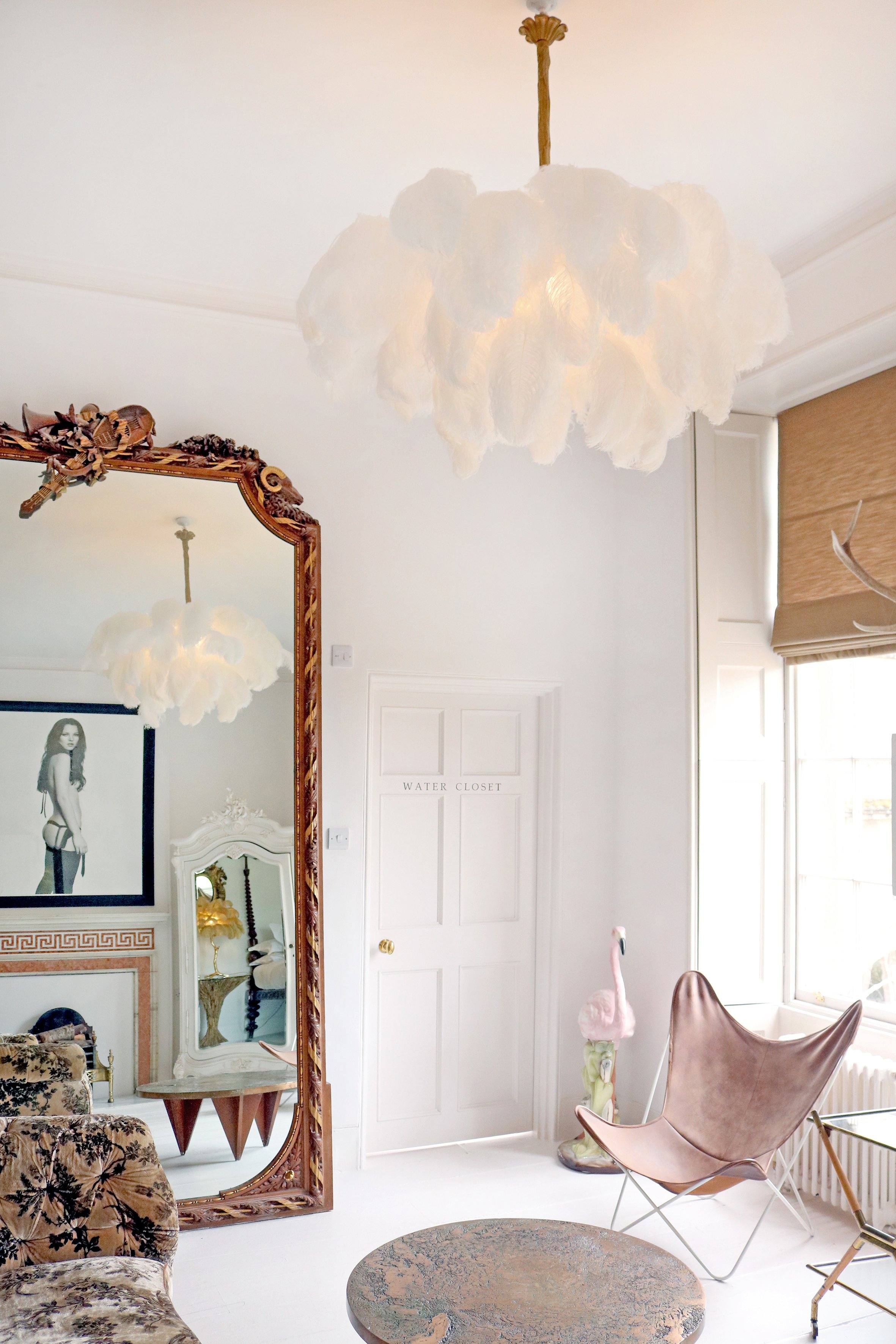 Lustra Chandelier Ostrich Feather Large Brass Stem - Image 68