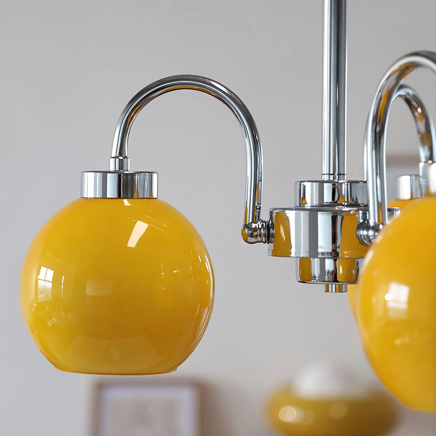 Lustra Chandelier Yellow Glass Globes - Image 12