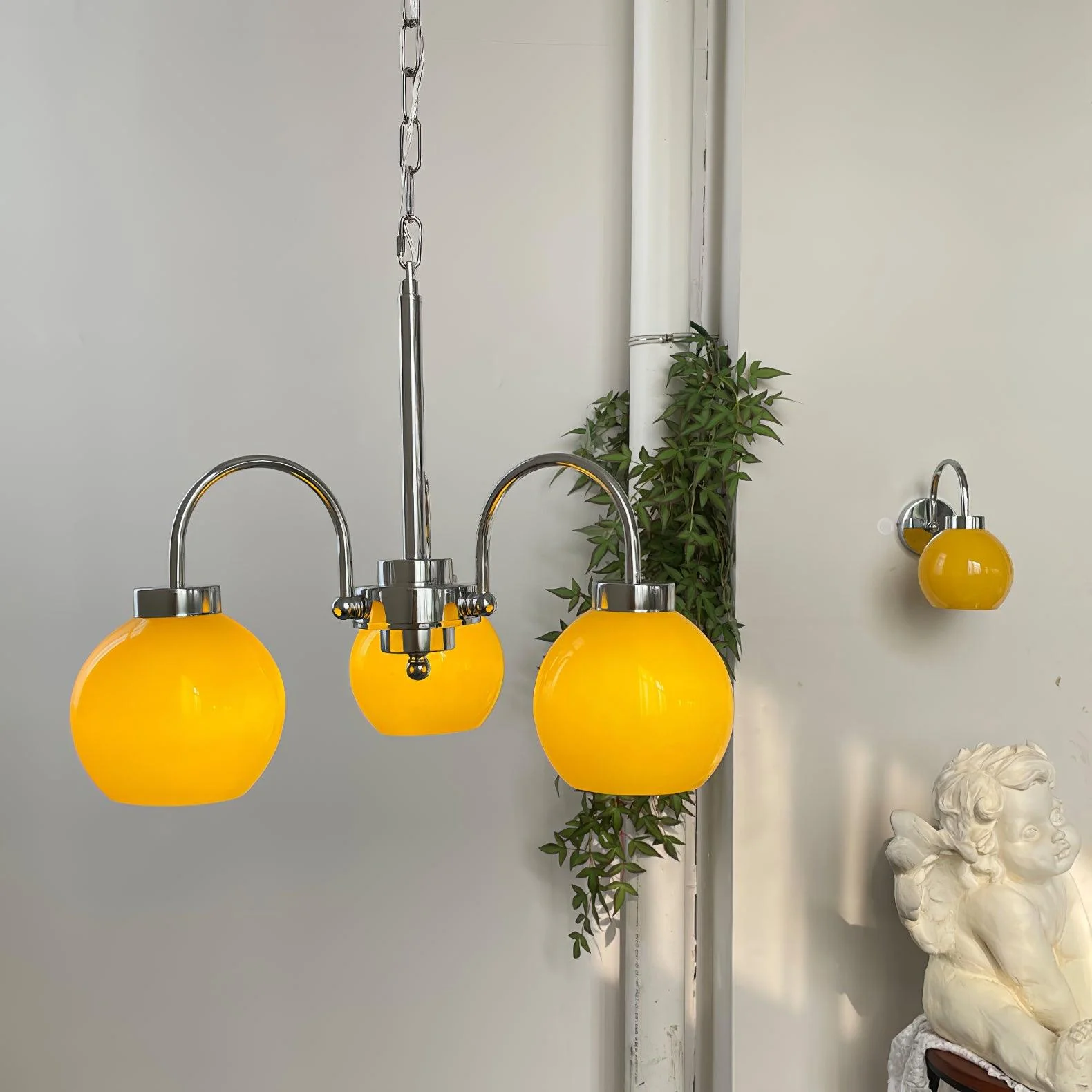 Lustra Chandelier Yellow Glass Globes - Image 56