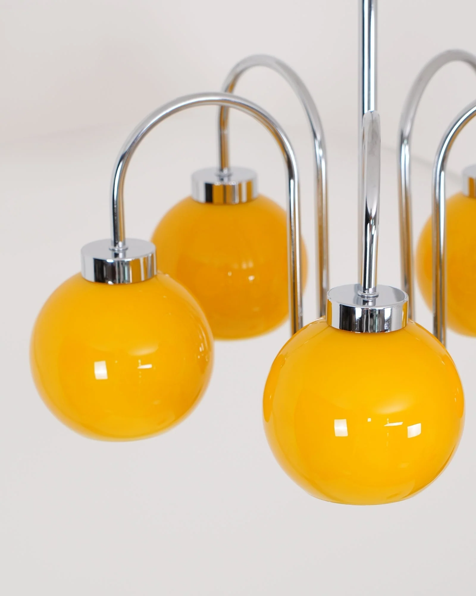 Lustra Chandelier Yellow Glass Globes - Image 57