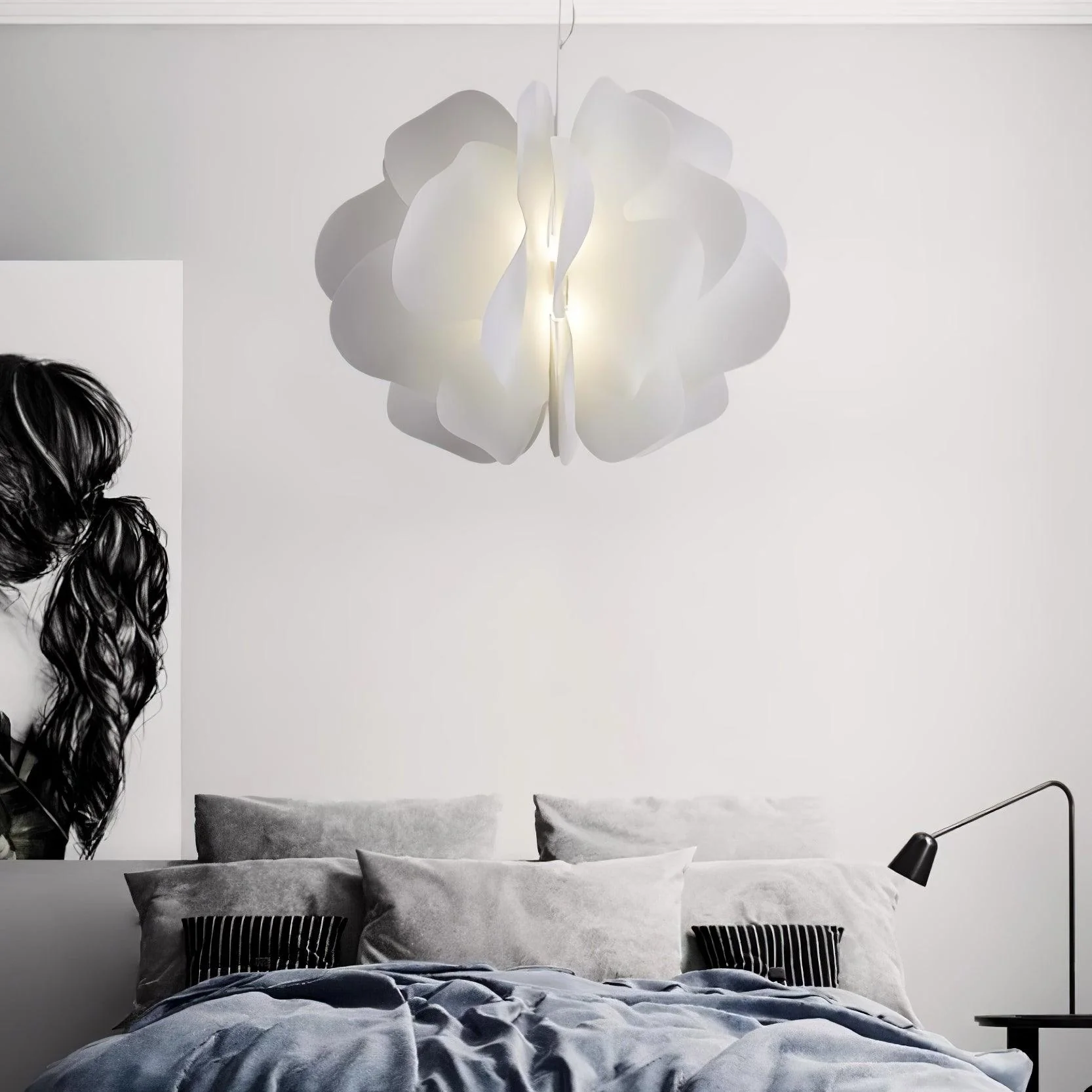 Lustra Pendant Light Plastic Floral - Image 3