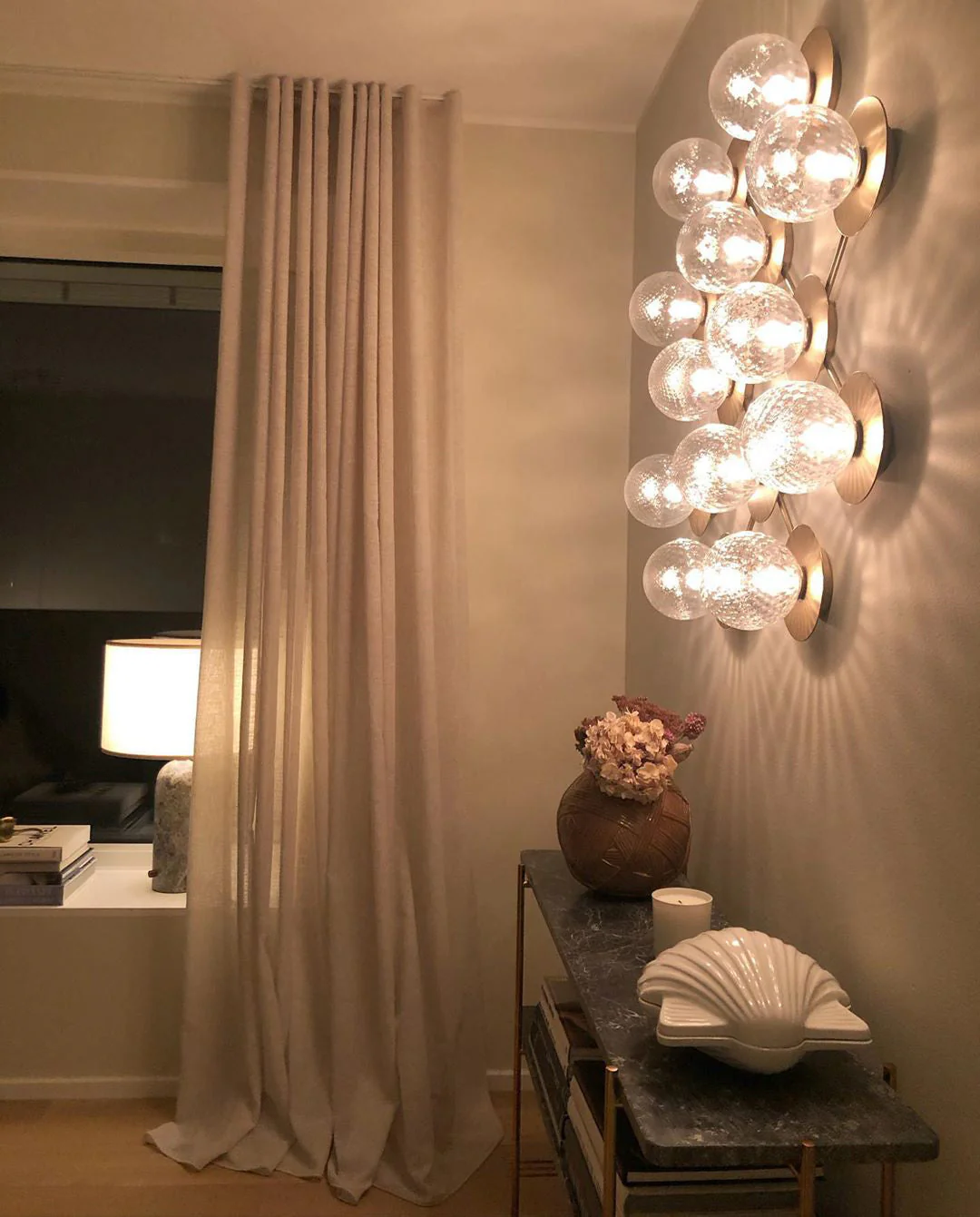 Lustra Wall Lamp Disc Globe Minimalist - Image 3