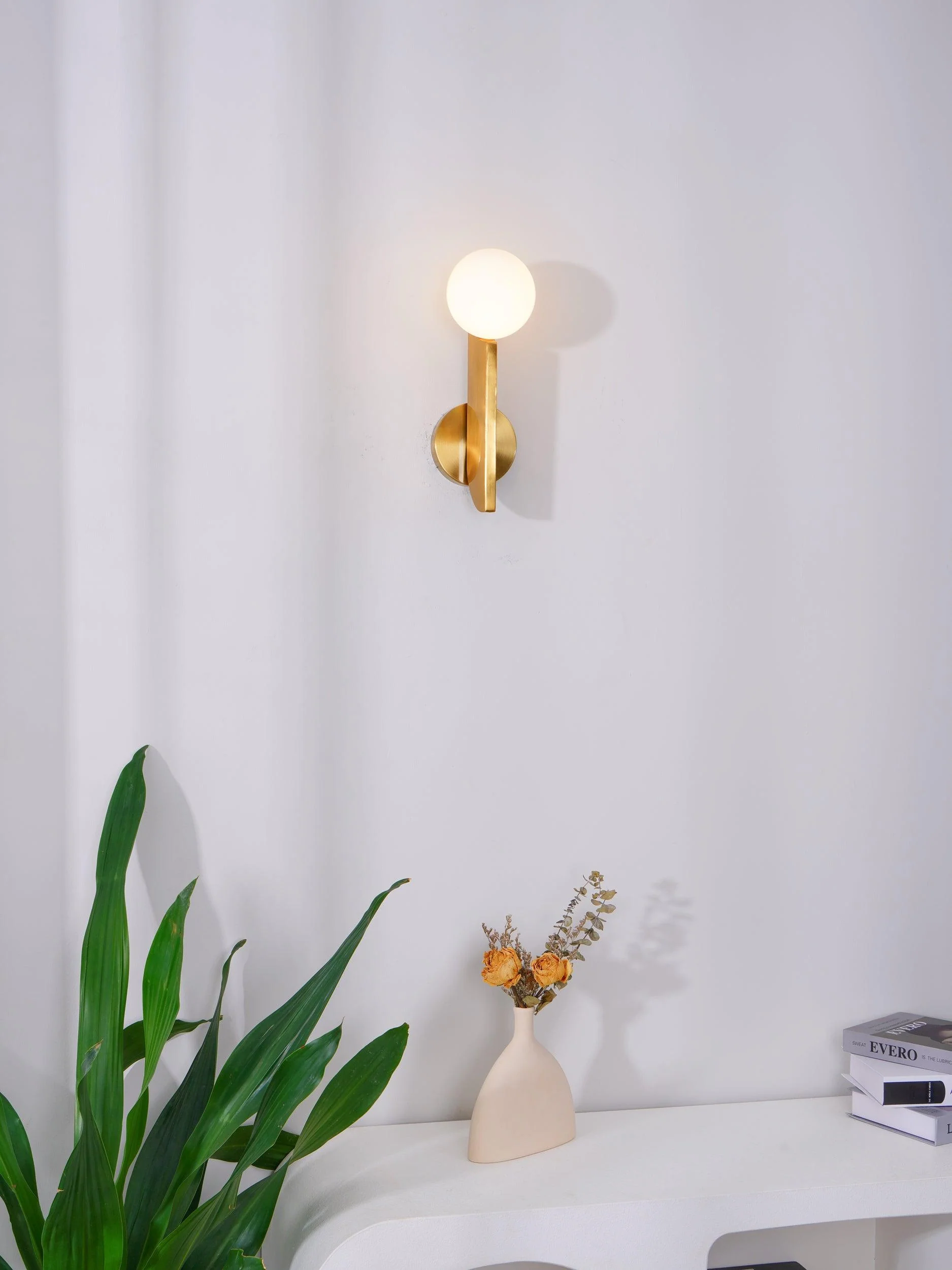 Lustra Wall Lamp Glass Globe Sculptural - Image 17