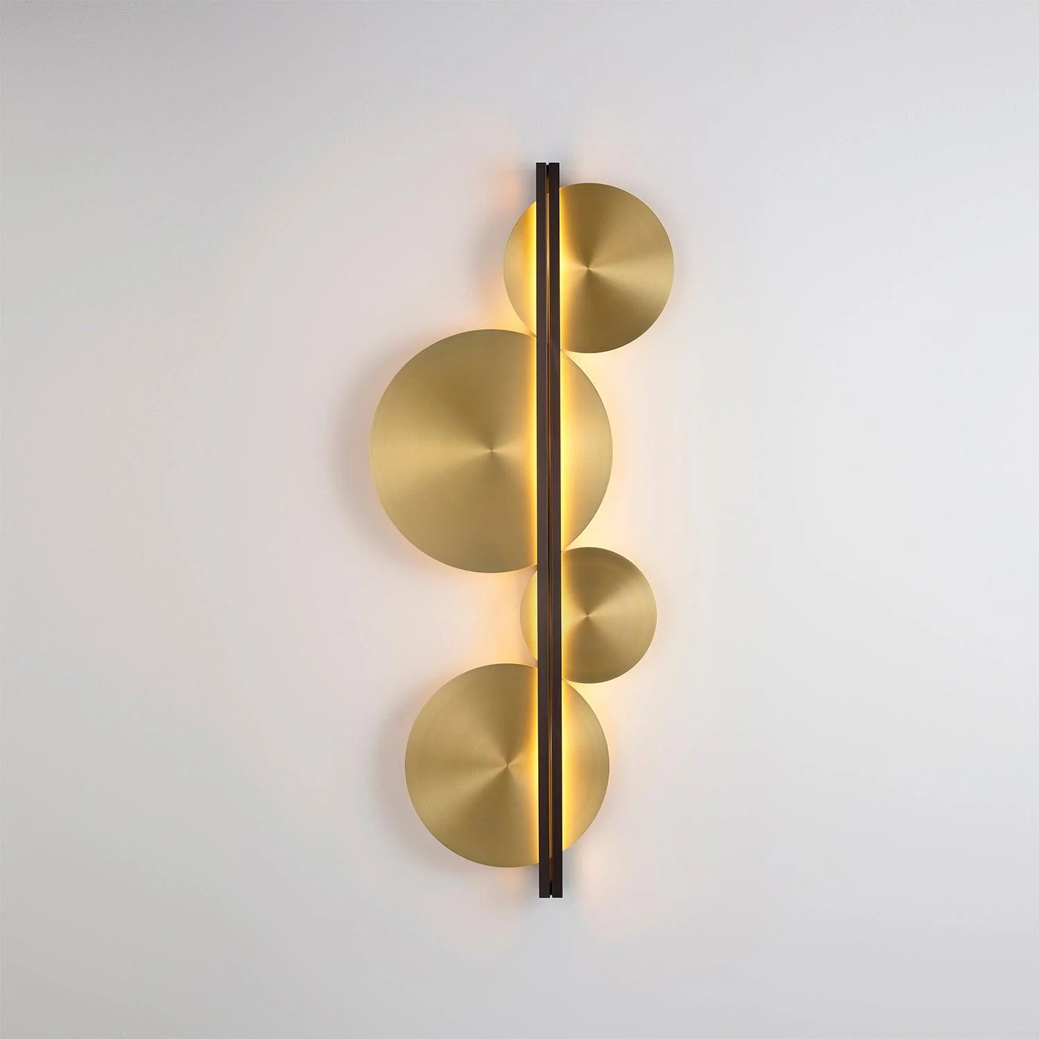 Lustra Wall Lamp Gold Circular Sculptural - Image 10