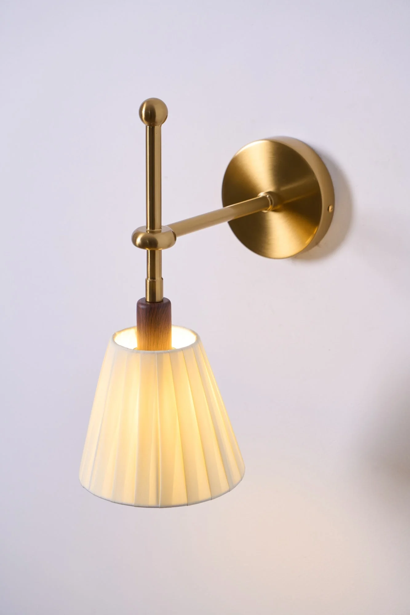 Lustra Wall Lamp Pleated Fabric Brass - Image 20