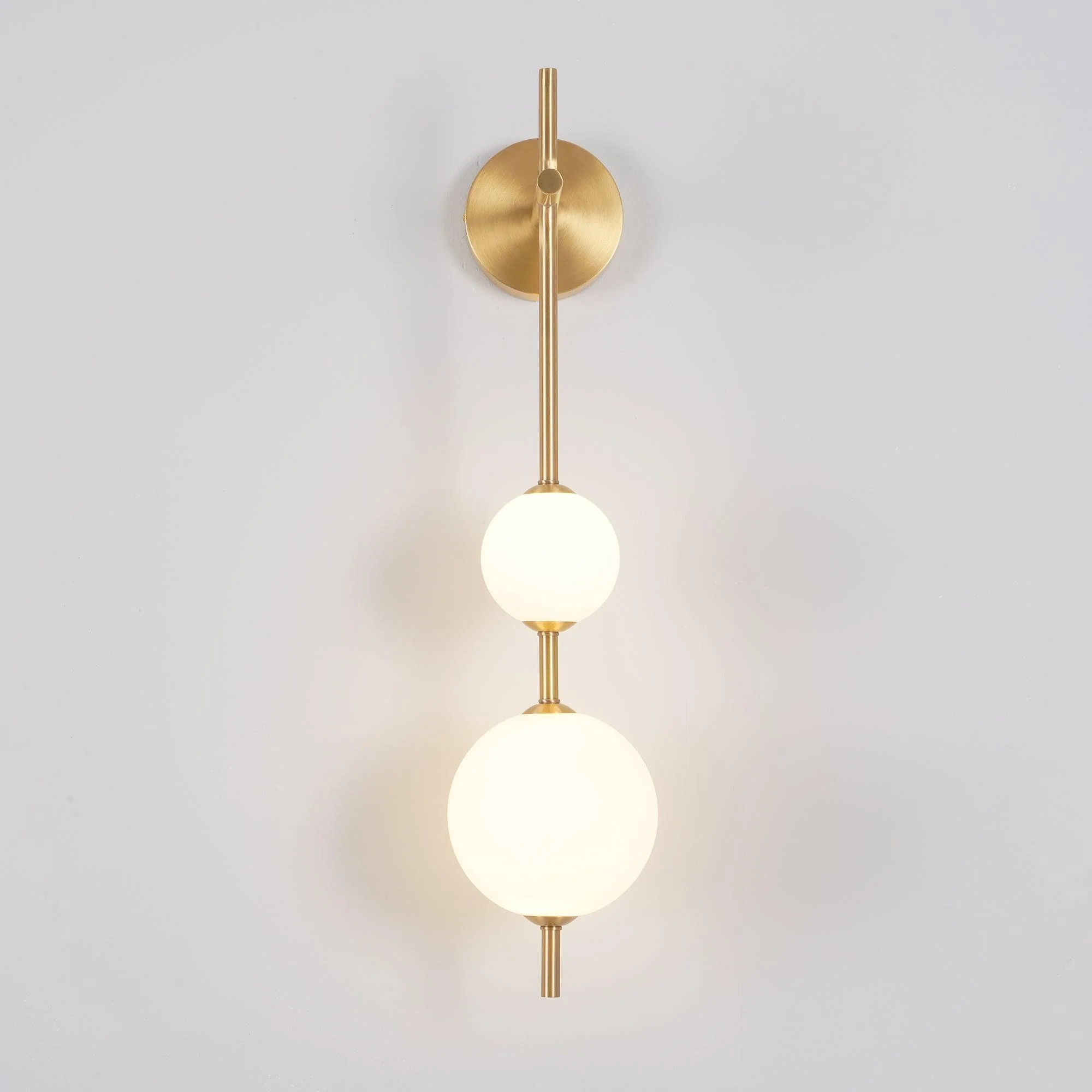 Lustra Wall Lamp Vertical Globe Minimalist - Image 3