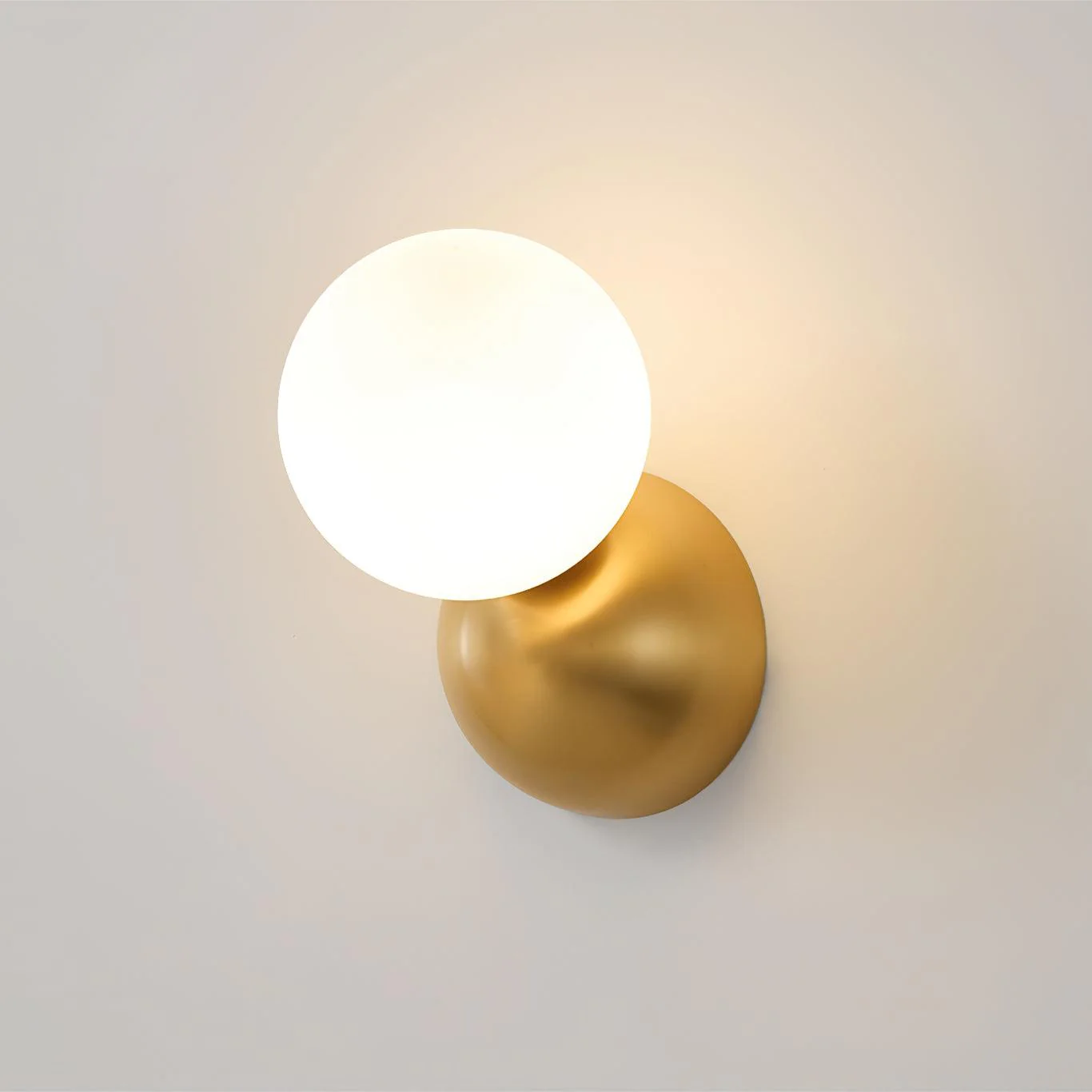 Lysola Sphere Glass Brass Wall Light - Image 5